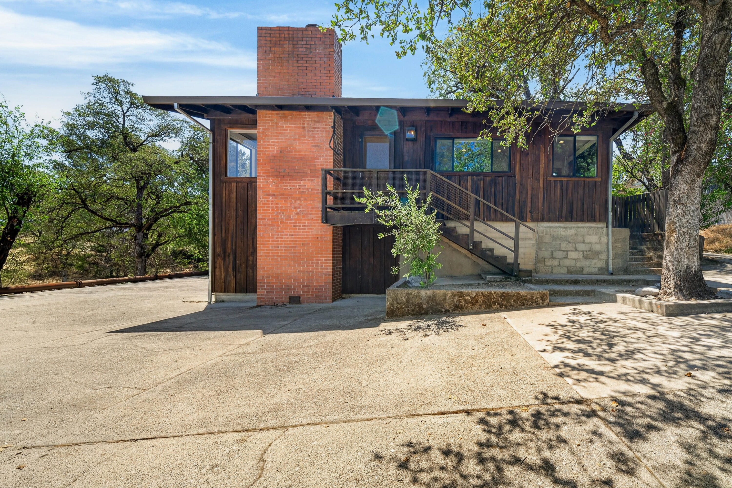 1640 Highland Avenue — photo