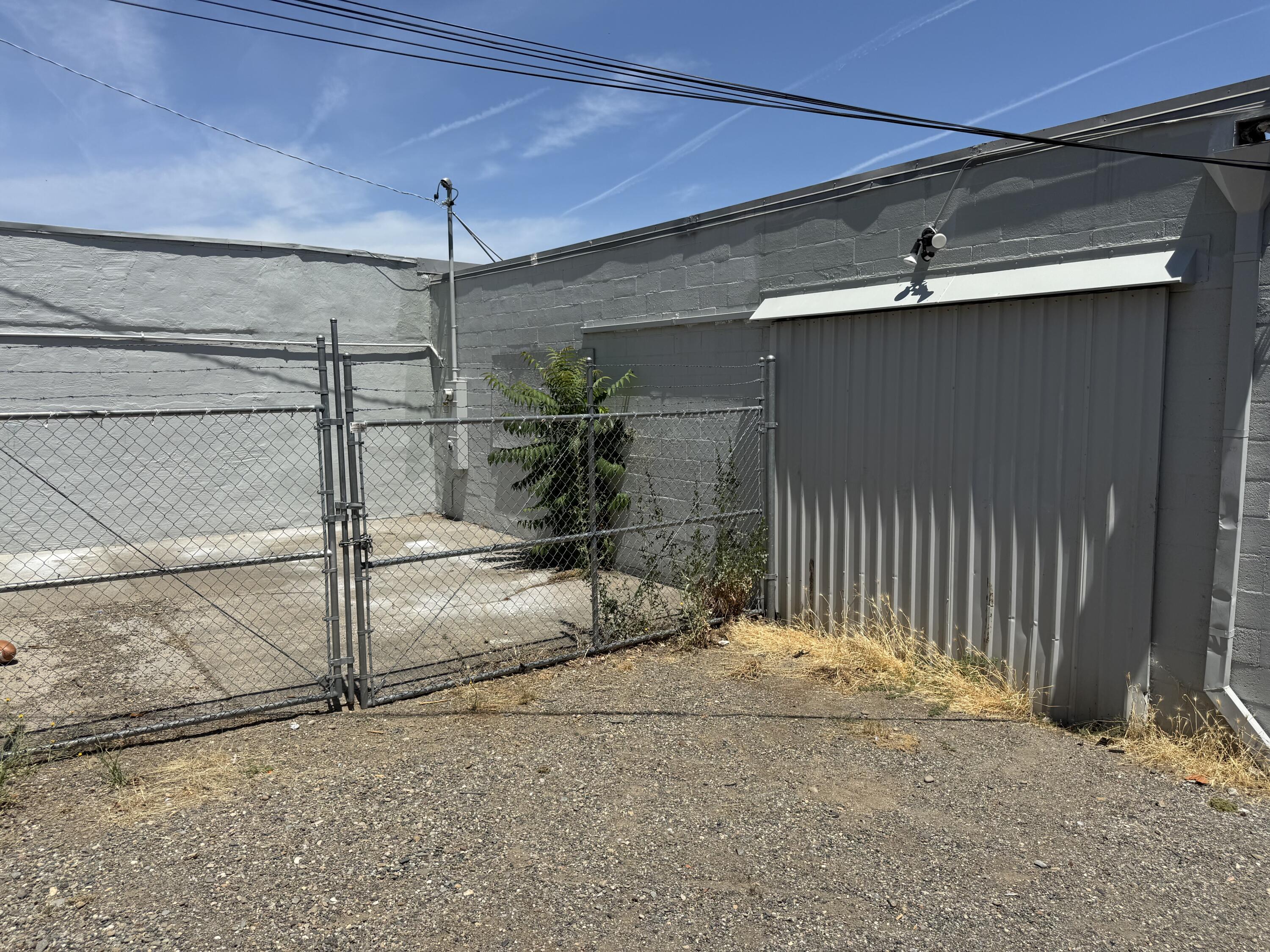2918 S Market Street — photo