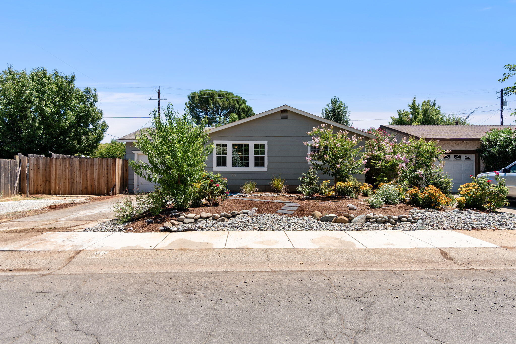 3923 Meteor Street, Redding, CA 96002 — photo 3