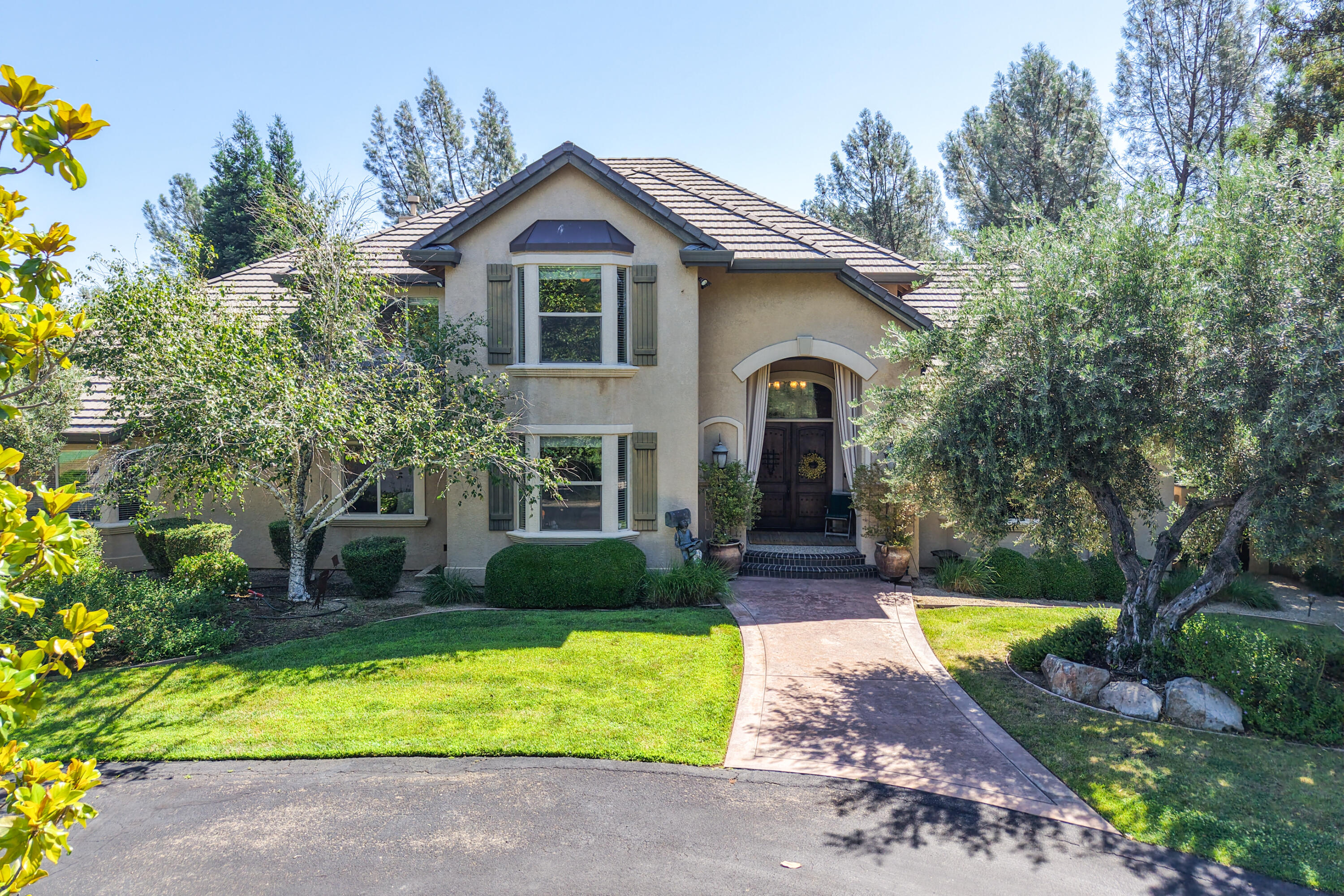 15450 Middletown Park Drive — photo