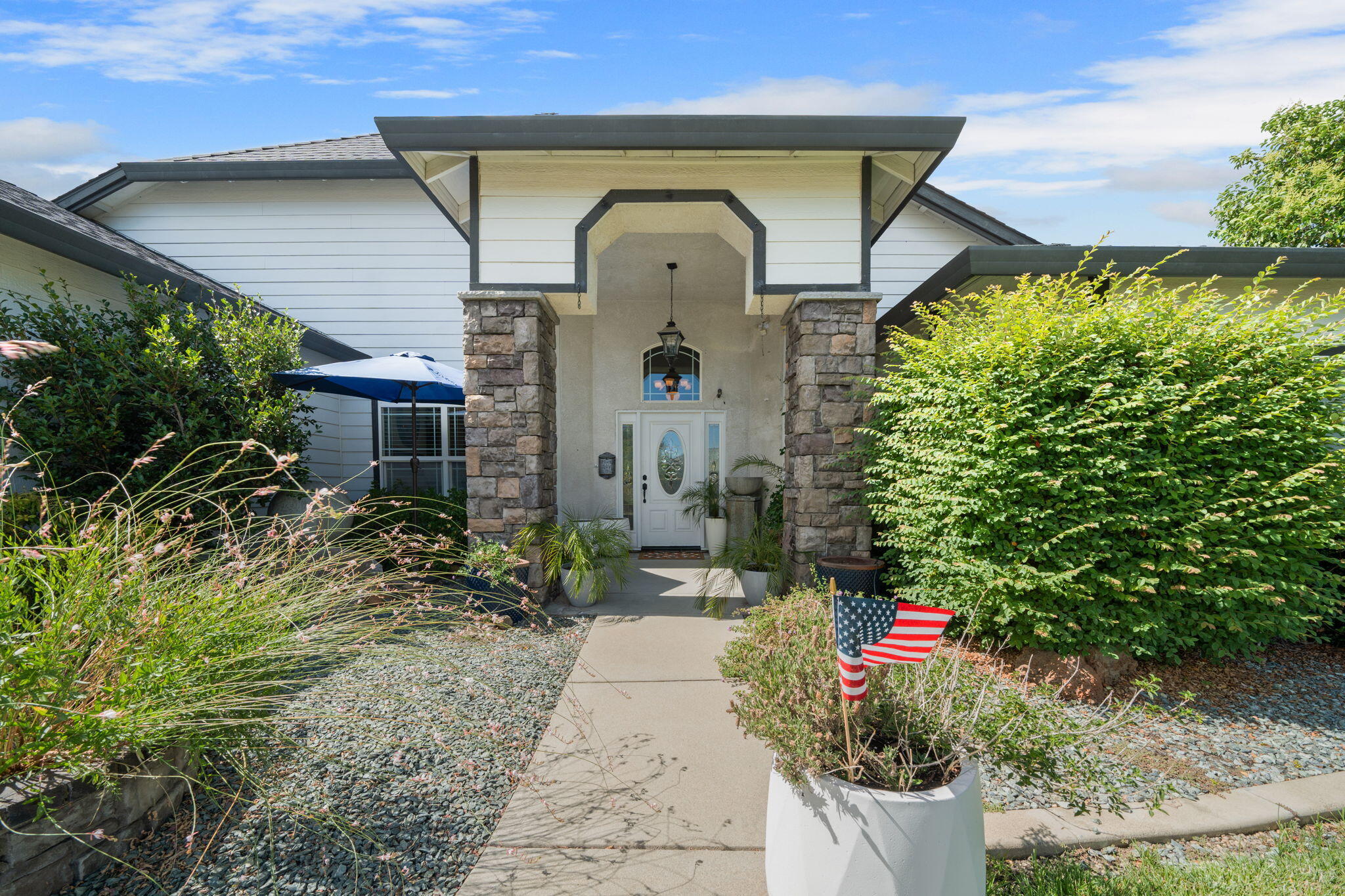 2002 Cilantro Drive, Redding, CA 96003 — photo 3