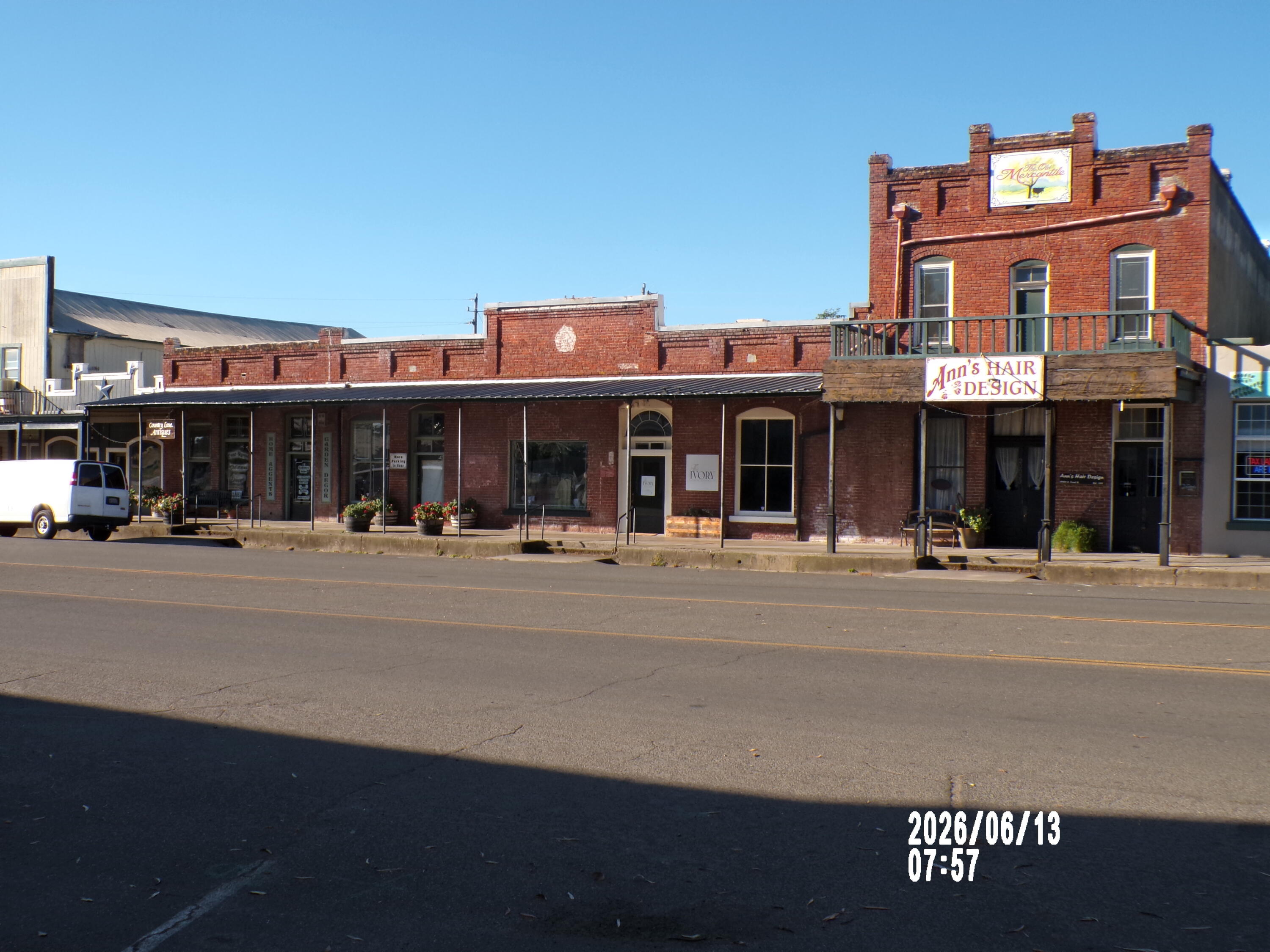 20853 Front Street — photo