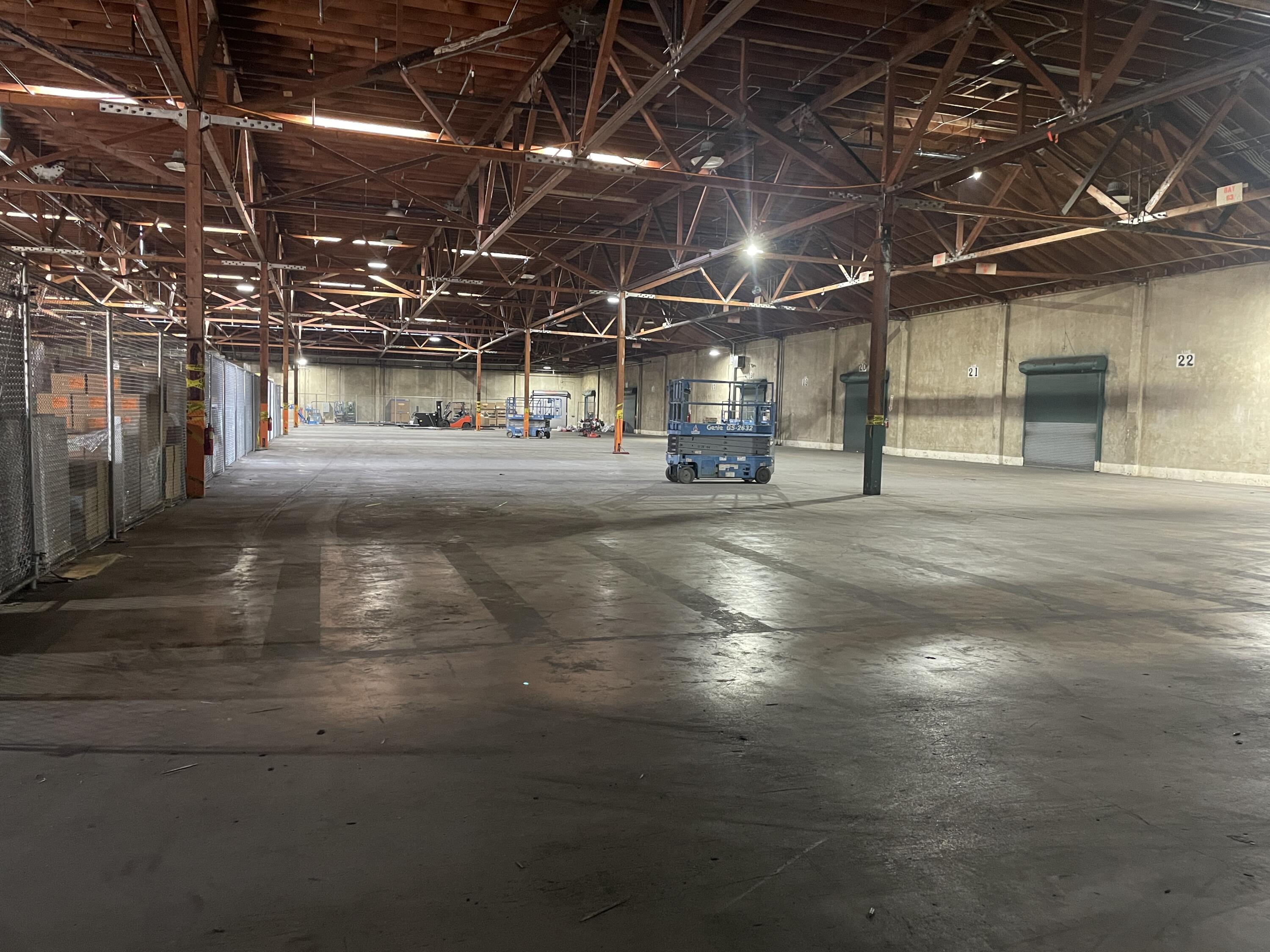 7001 Eastside Road — photo