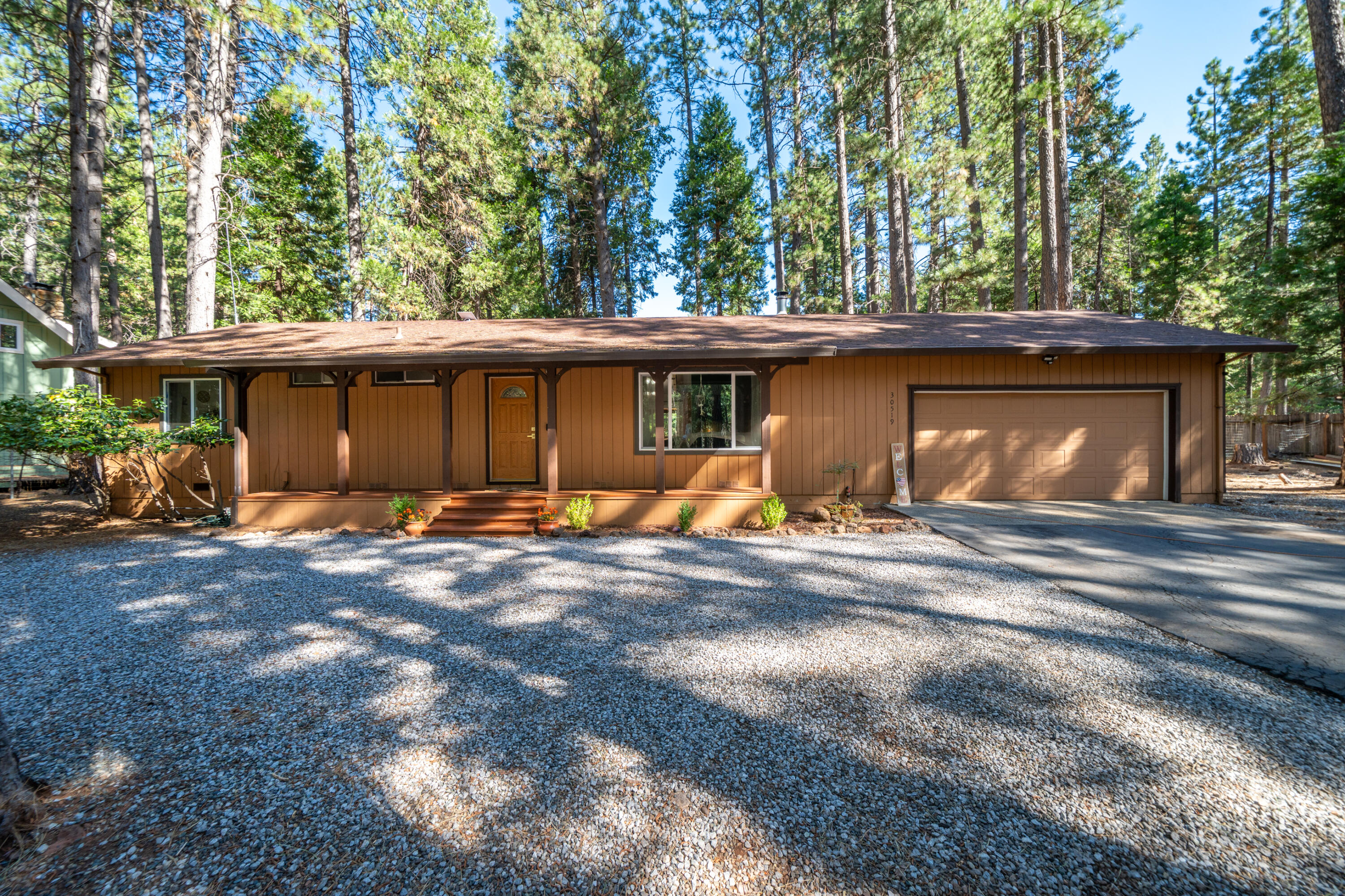 30519 Sleepy Hollow Drive — photo