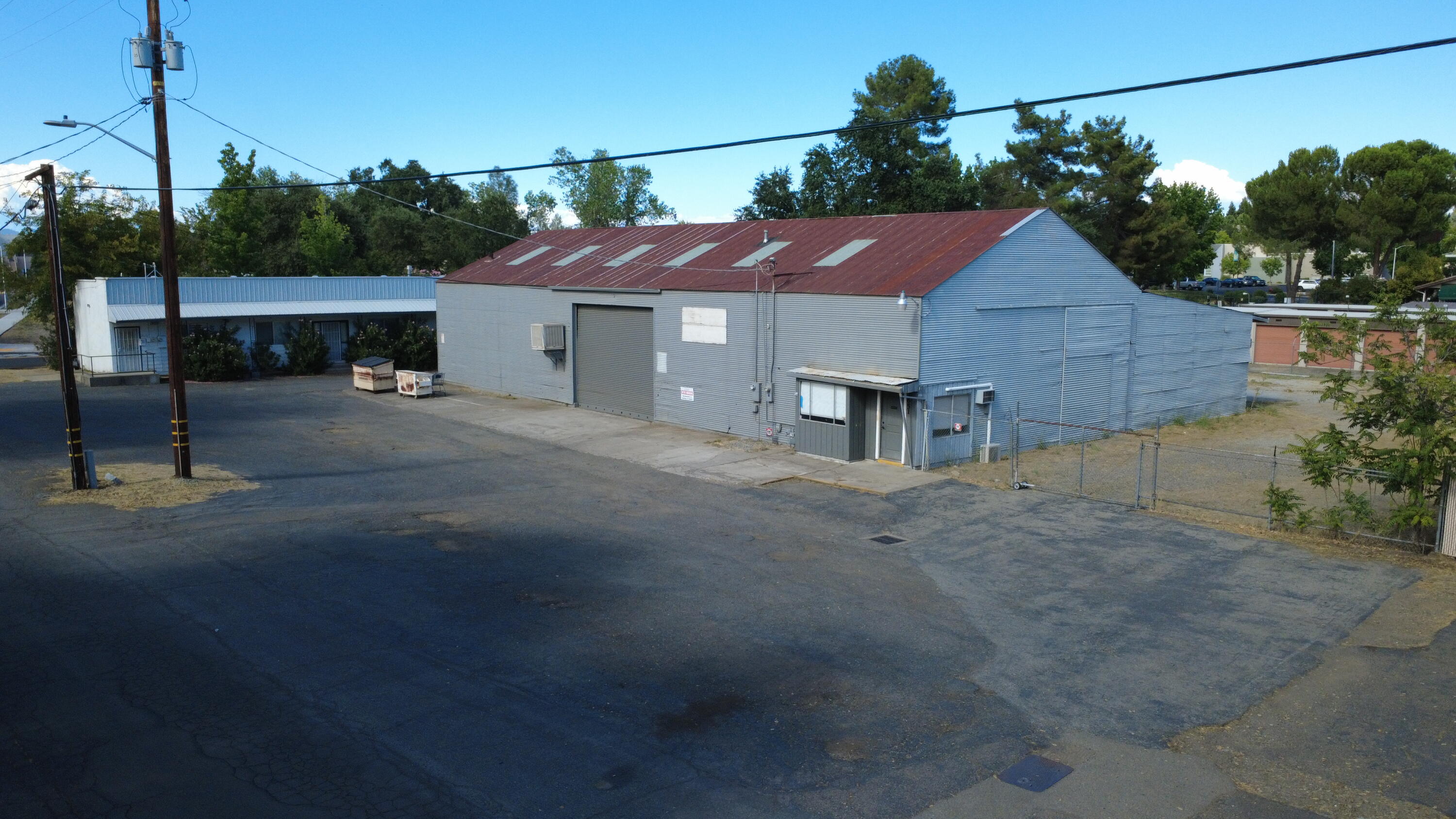 2651 Henderson Road — photo