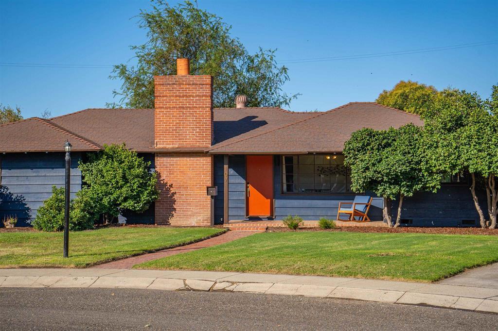 107 Sherman Drive — photo