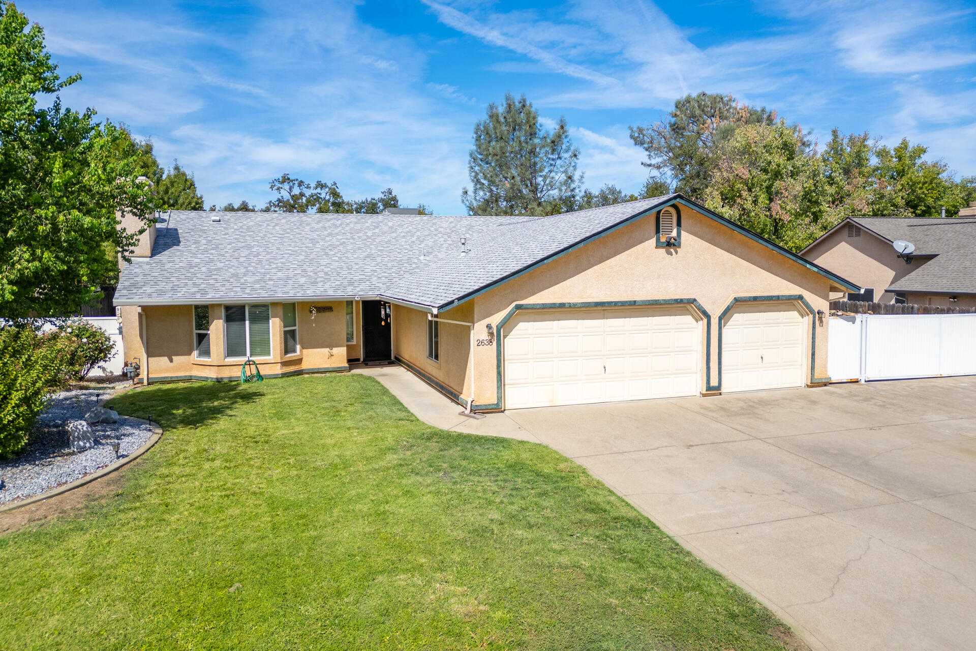 2638 Evergreen Way — photo