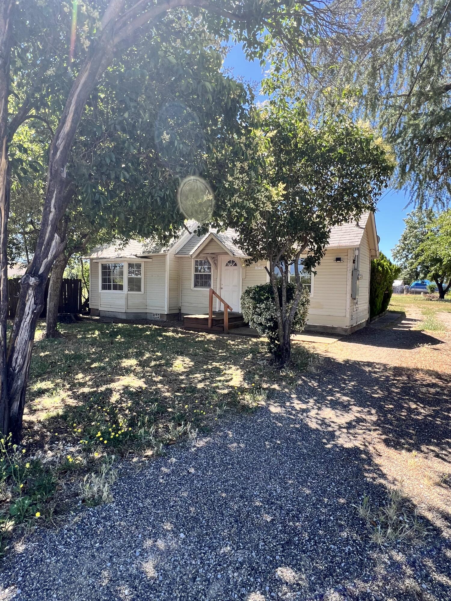 17795 Strawberry Lane — photo