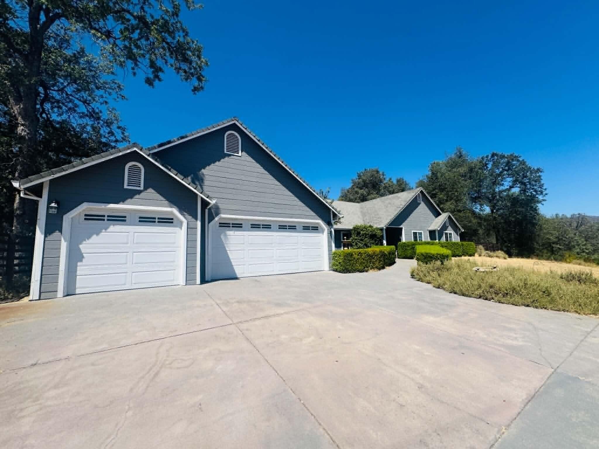 8957 Knobhill Circle — photo