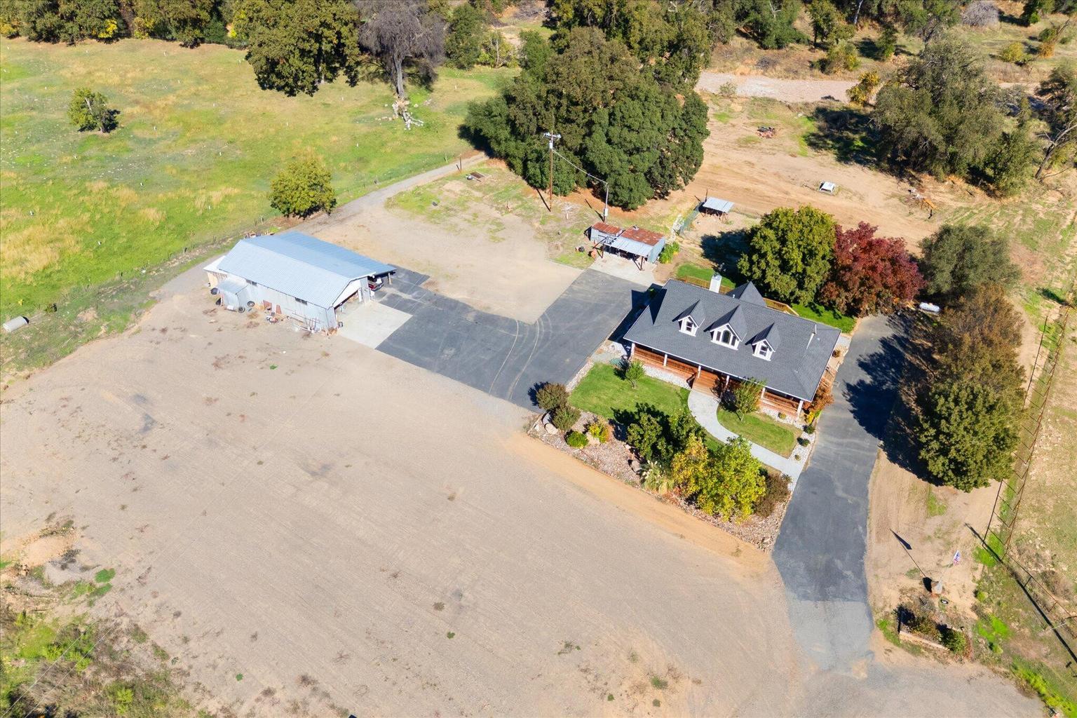 20234 California 36 W — photo