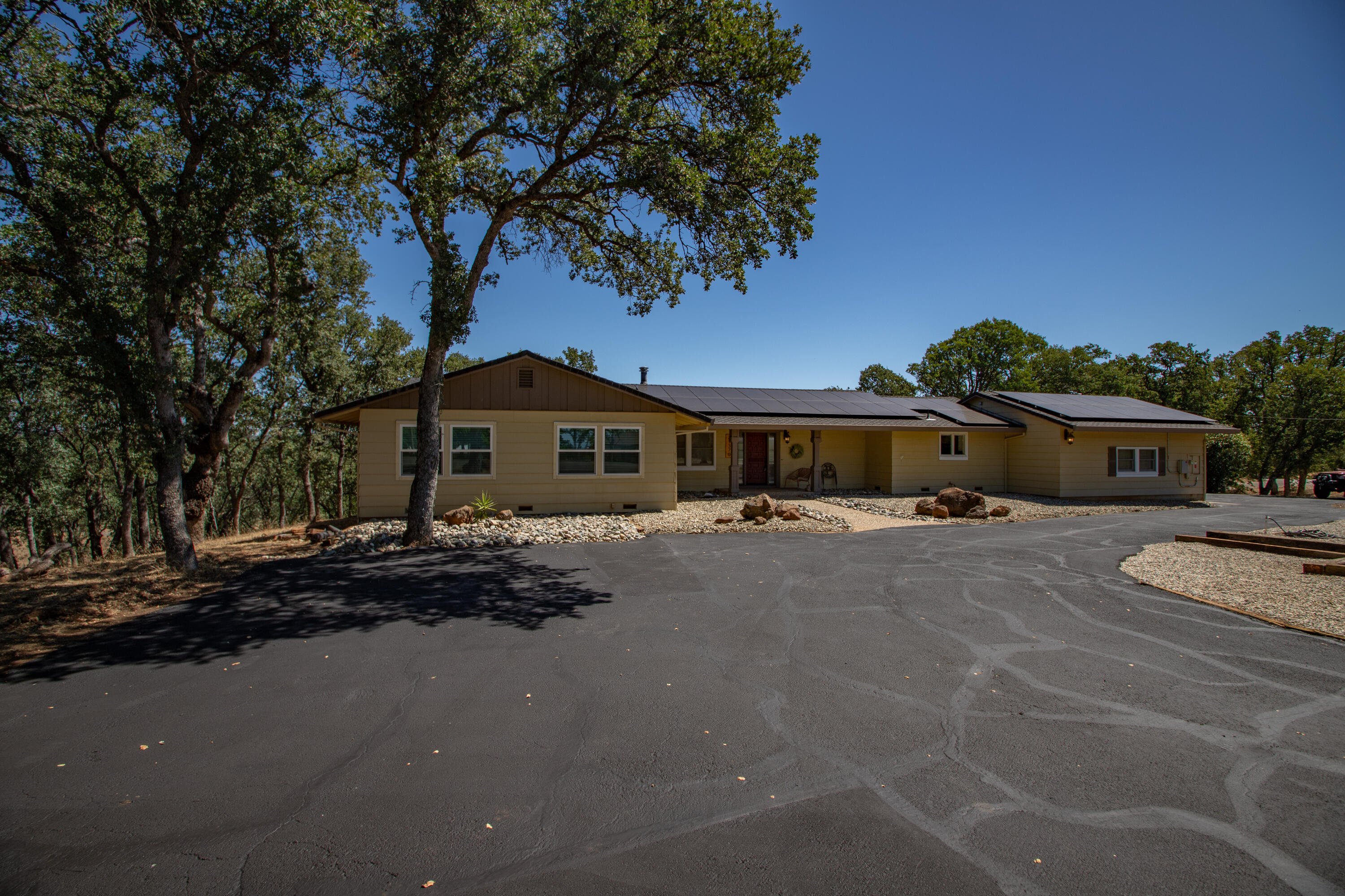 21370 Wilcox Road — photo