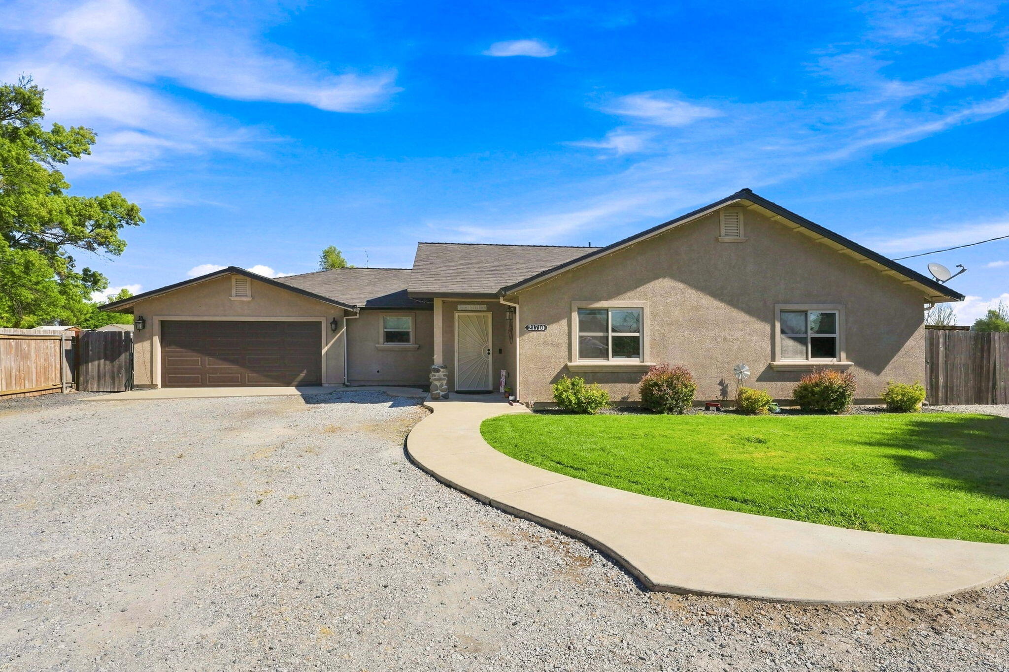 21710 Lone Tree Road — photo