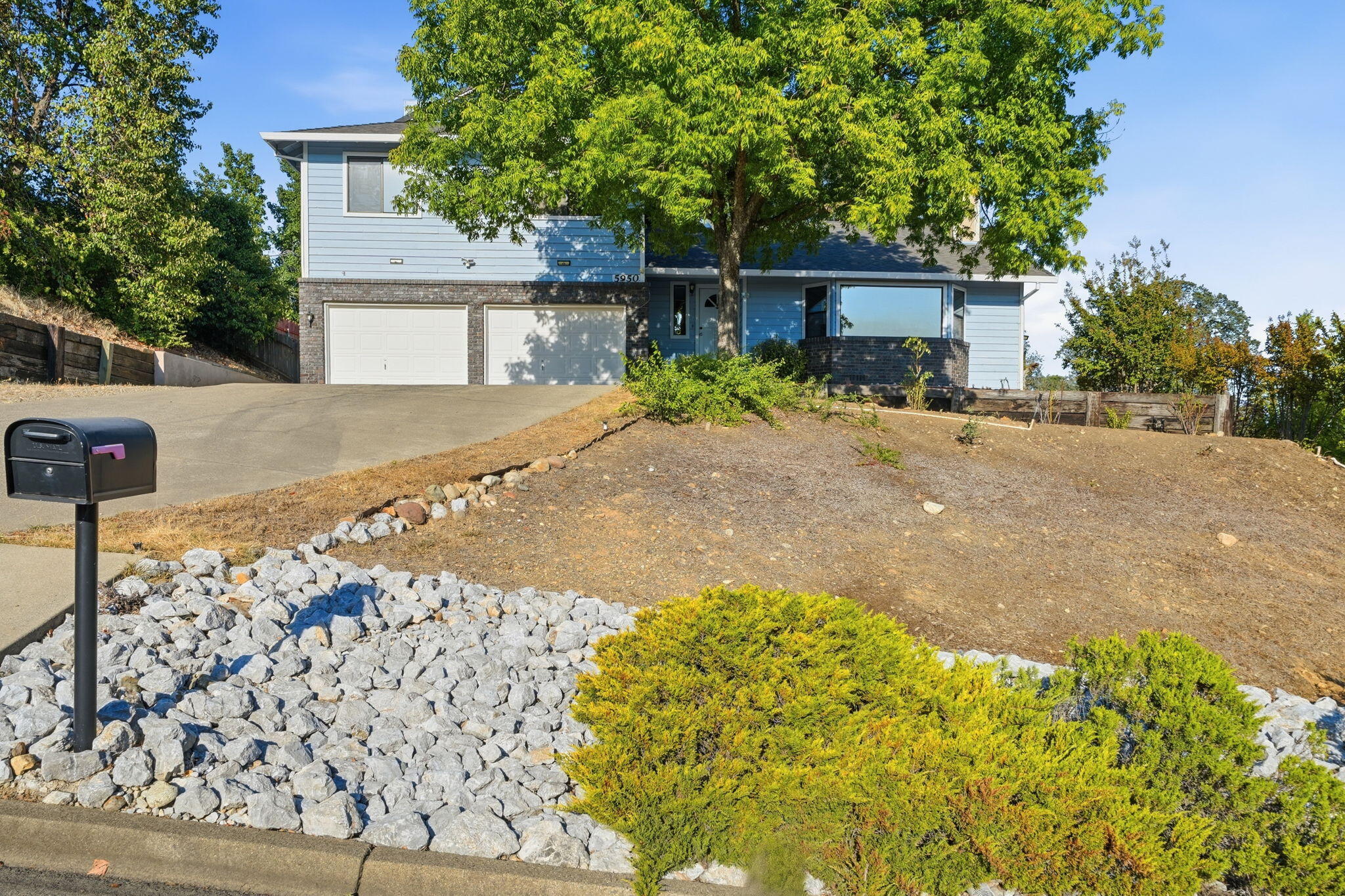 5950 Mountain View Drive — photo