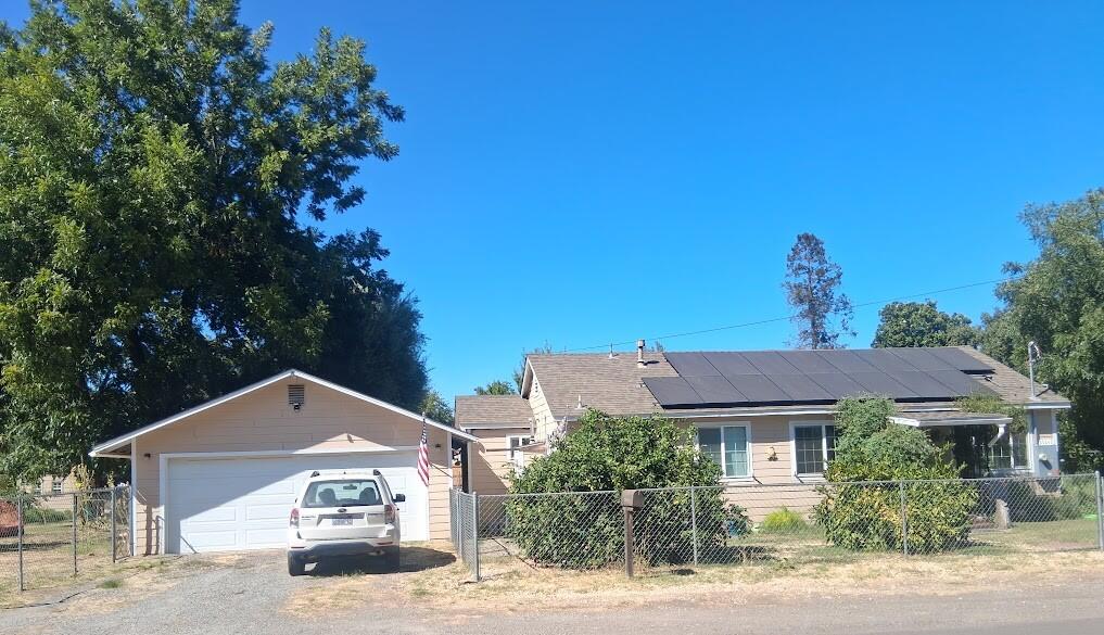 25242 S Center Street — photo