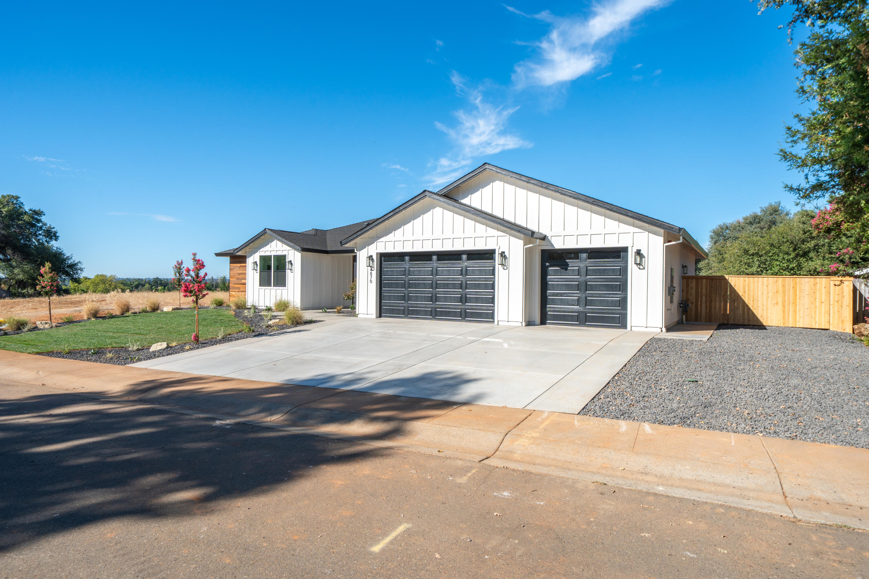 4870 Dandelion Drive, Redding, CA 96002 — photo 3