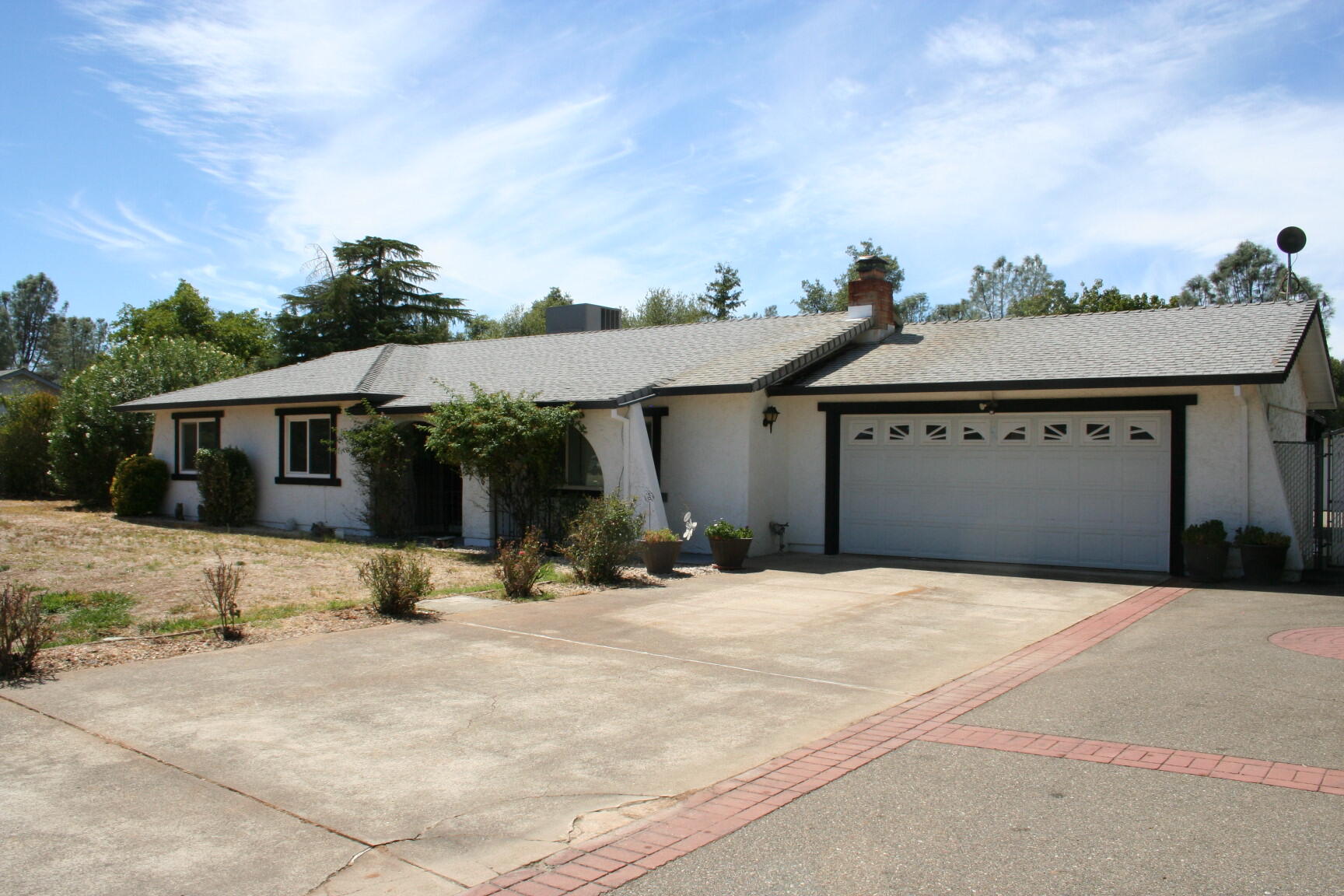 6990 Cowan Court — photo
