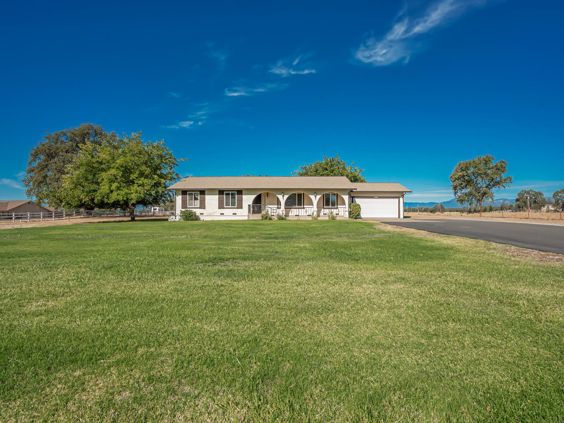 3404 Majestic Oak Circle — photo