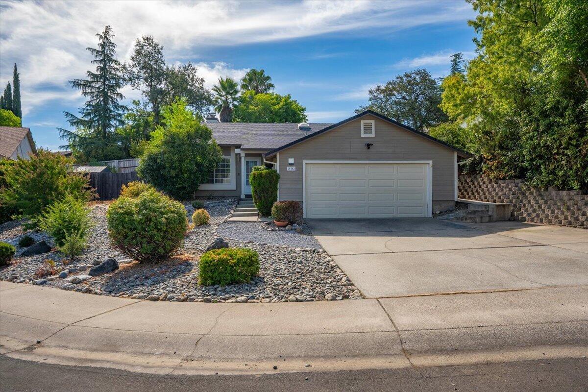 525 Vansicklen Way — photo