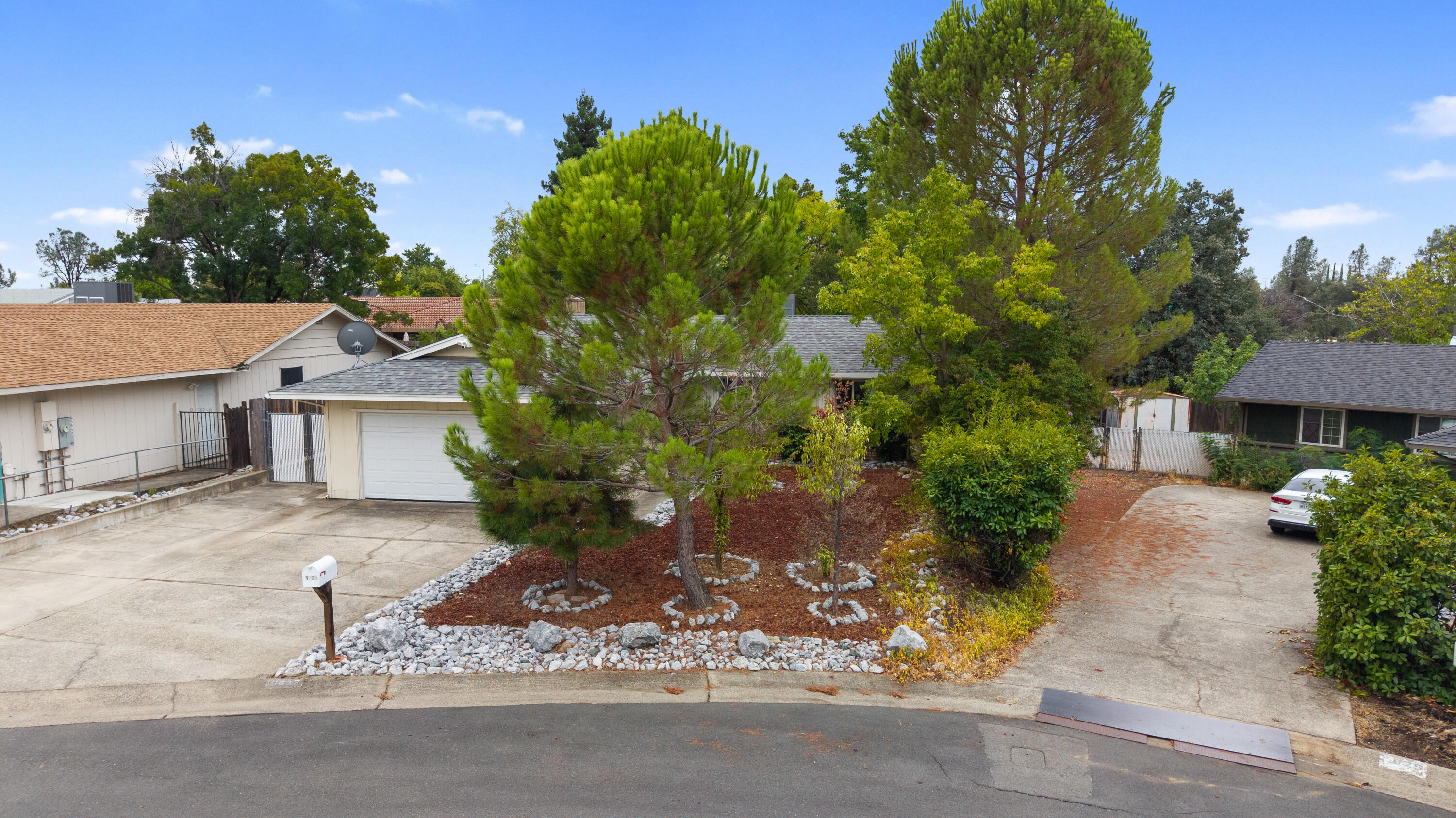 5637 Cascade Drive, Redding, CA 96003 — photo 2