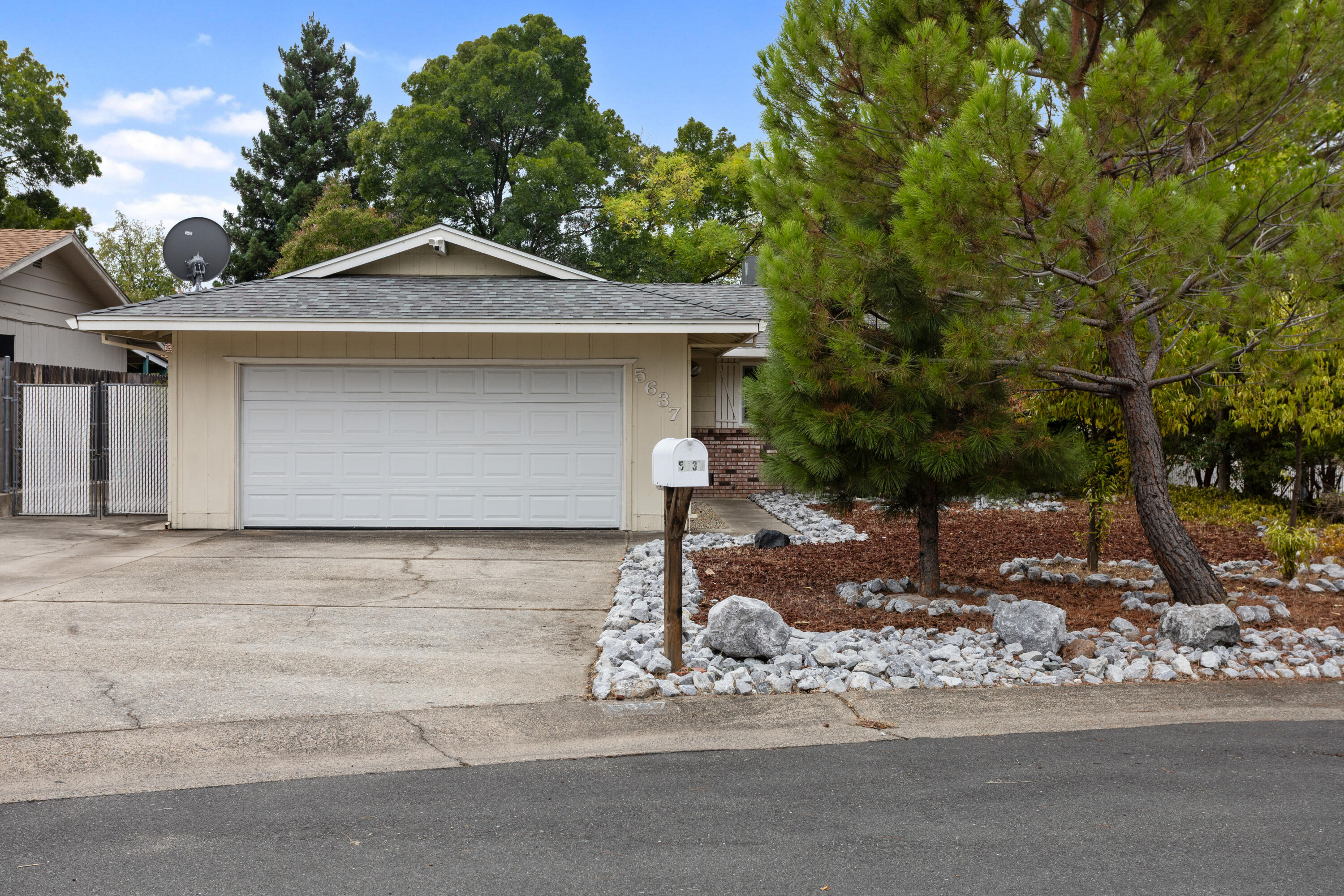 5637 Cascade Drive, Redding, CA 96003 — photo 3