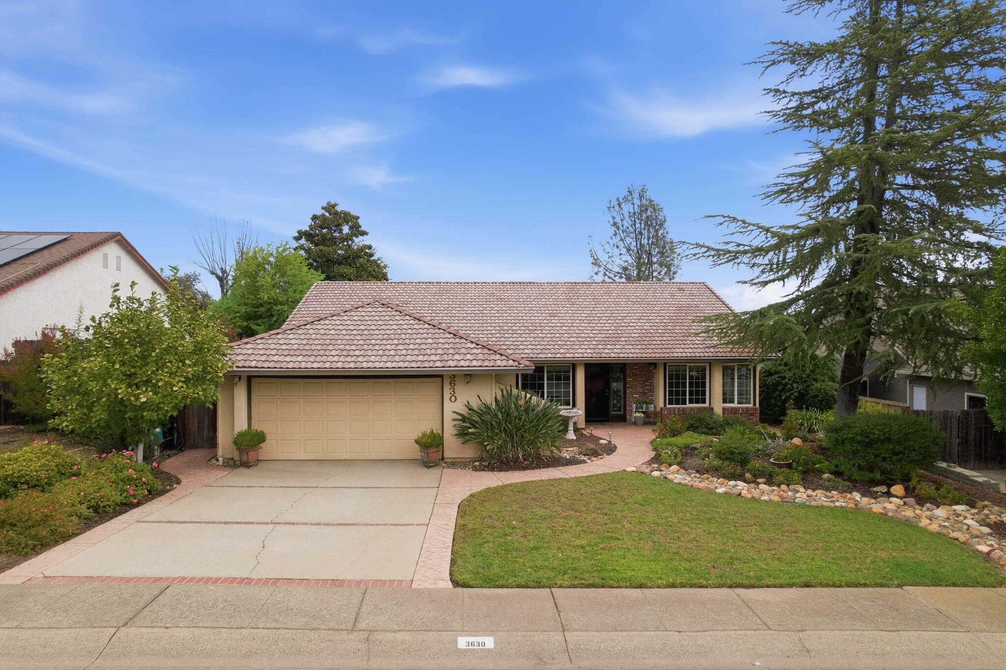 3630 Wasatch Drive, Redding, CA 96001 — photo 2