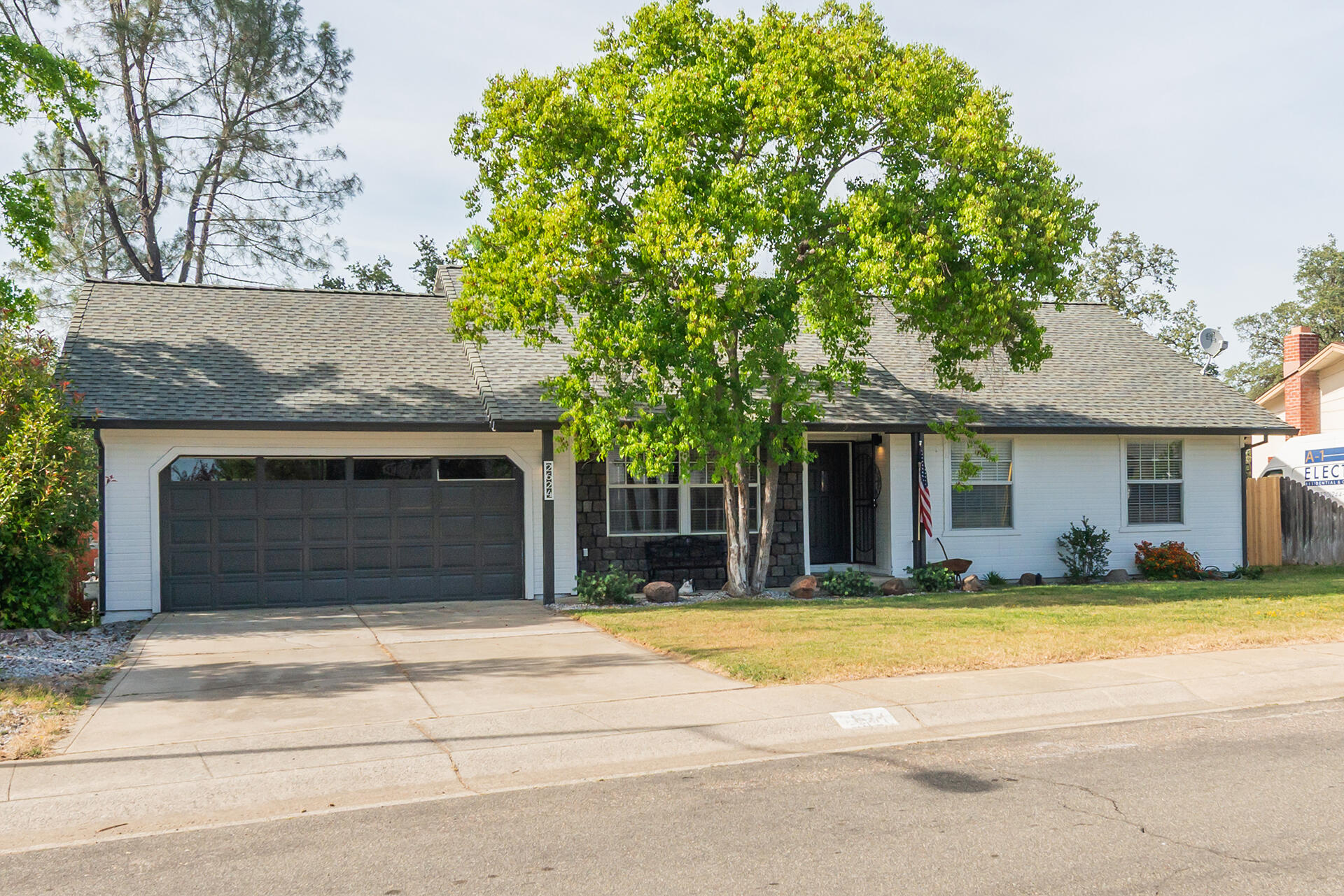 2624 Howard Drive — photo