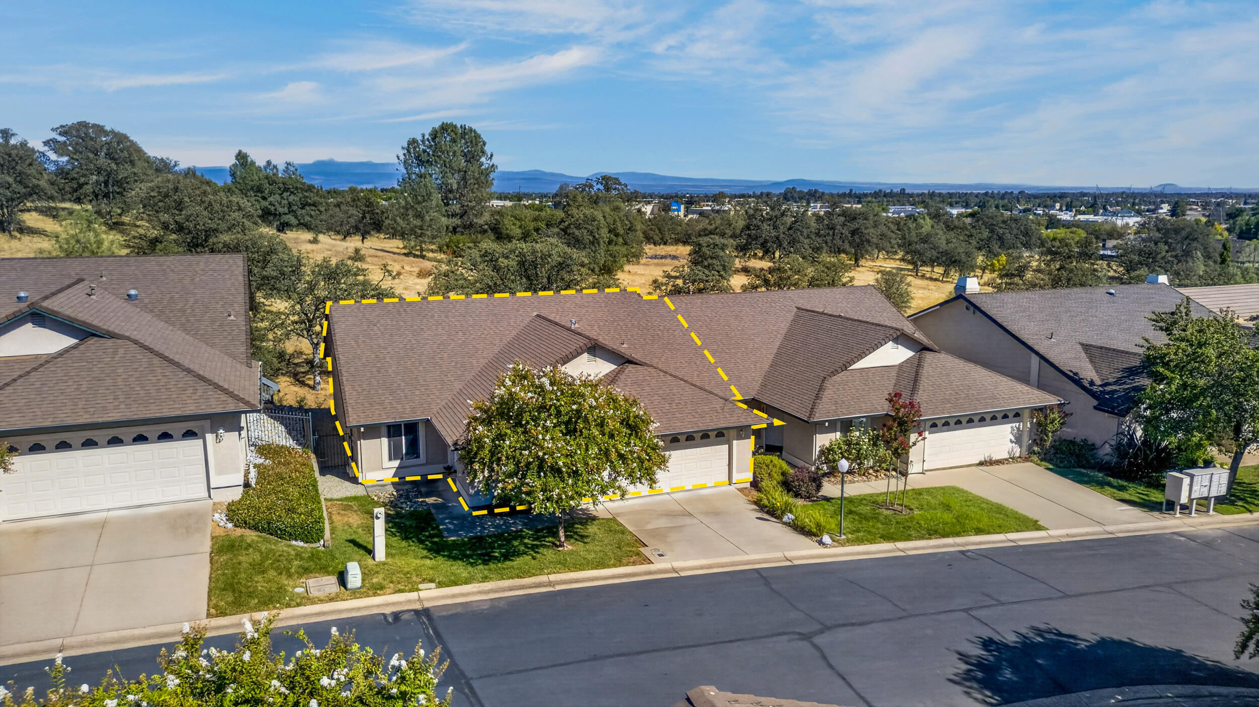 813 Cherryhill Trail, Redding, CA 96003 — photo 2