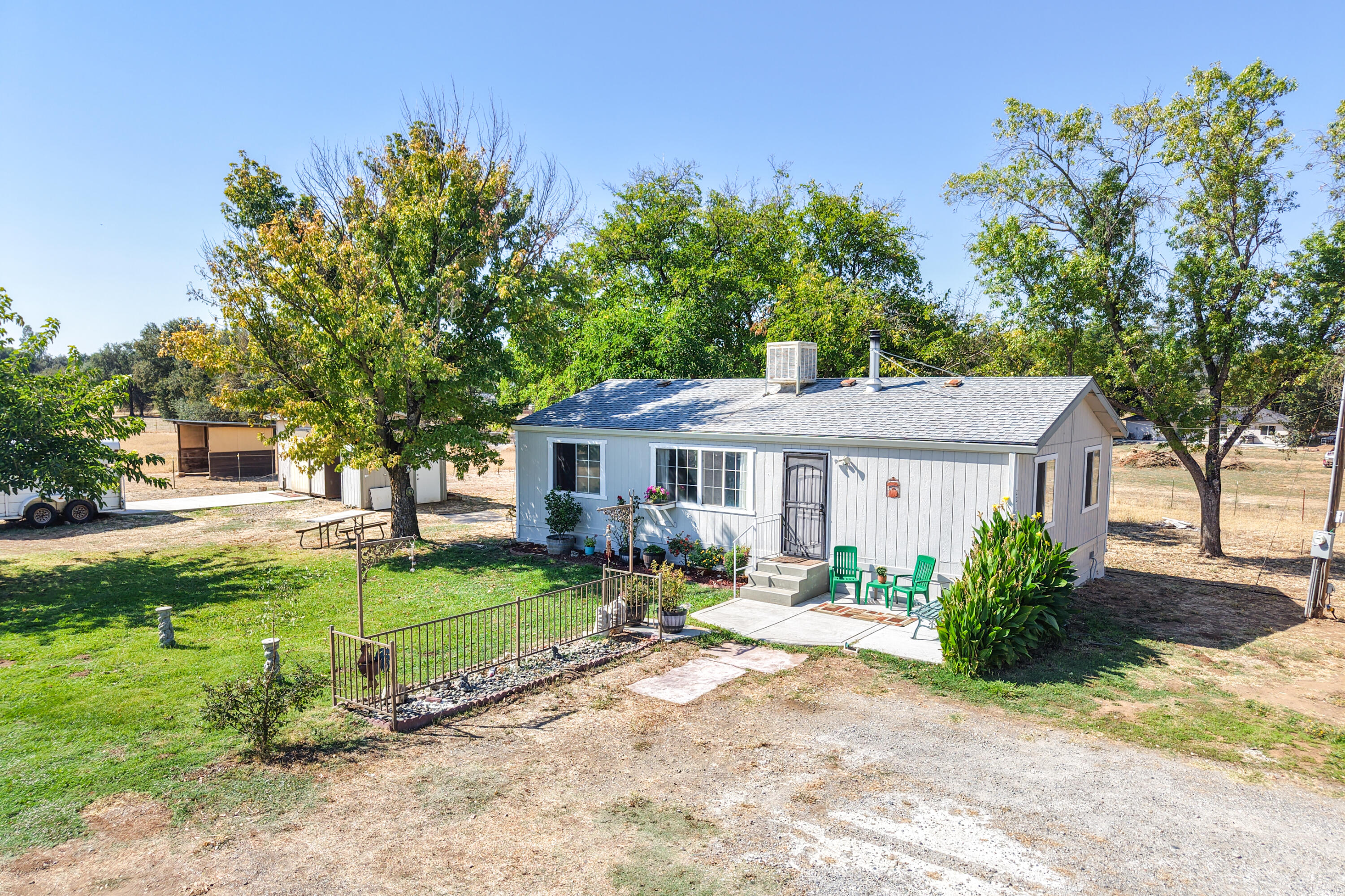 22159 Bend Ferry Road — photo