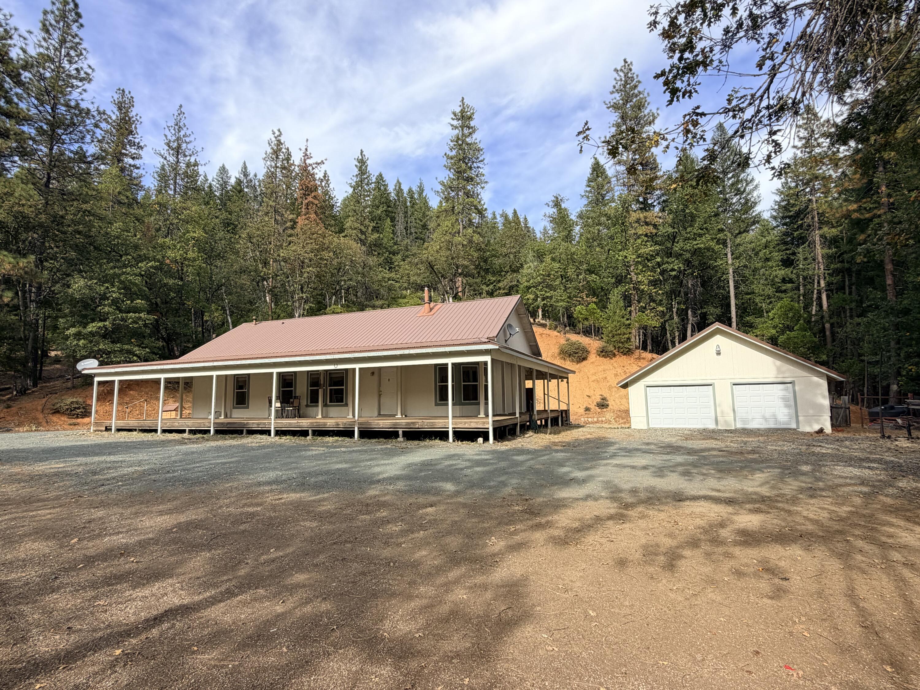 2875 Bear Creek Road — photo