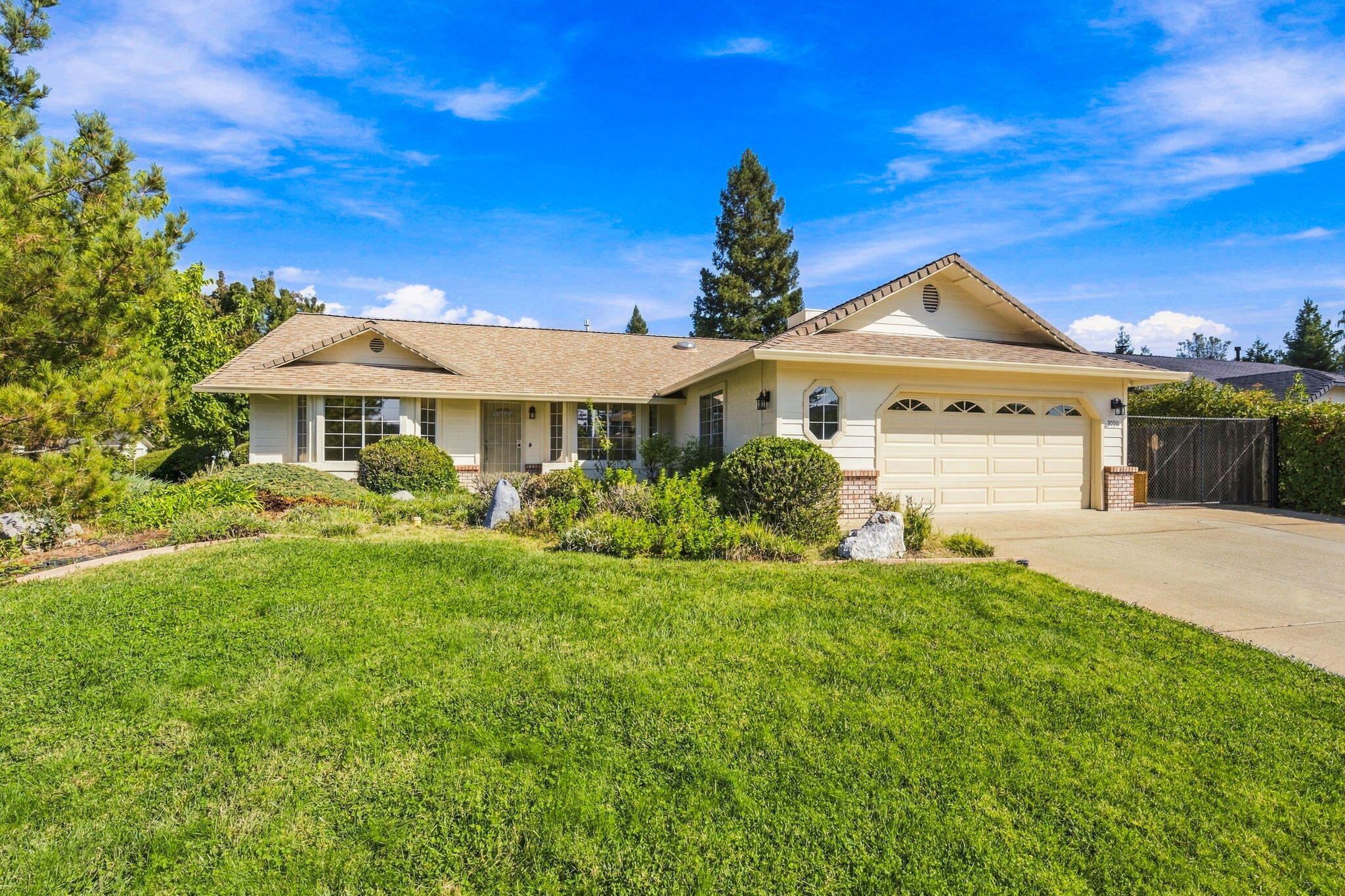 3090 Howard Drive — photo