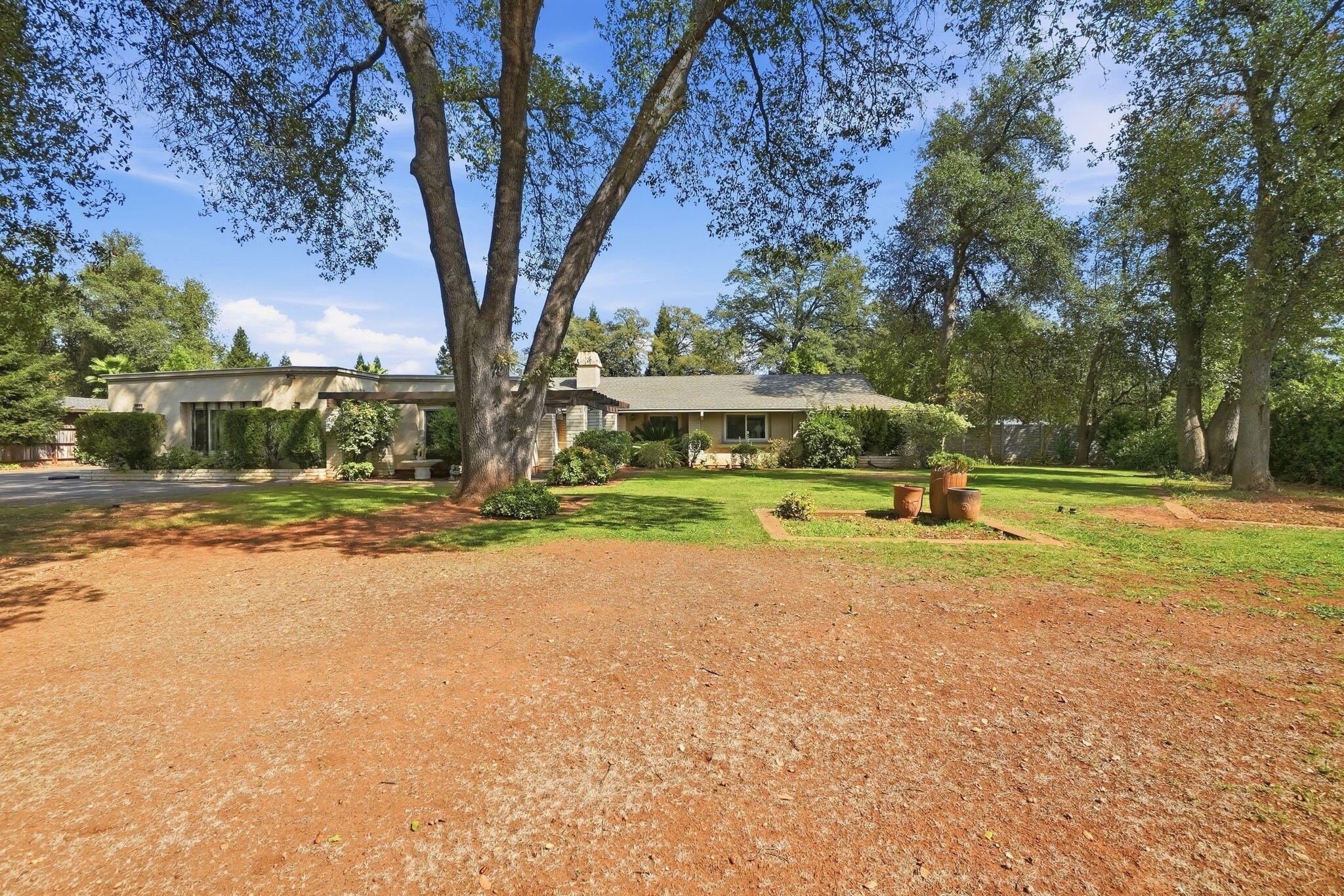 4935 Saratoga Drive — photo
