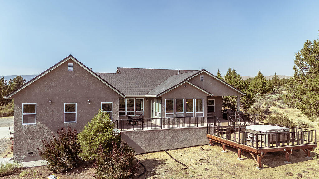 705-135 Kenneth Lane — photo