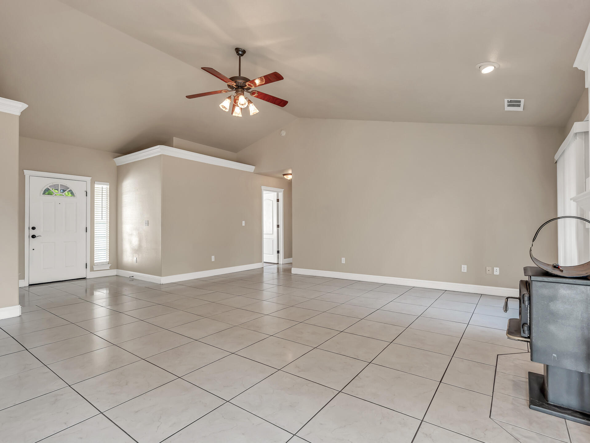 206 Shadowrun Court, Redding, CA 96003 — photo 3