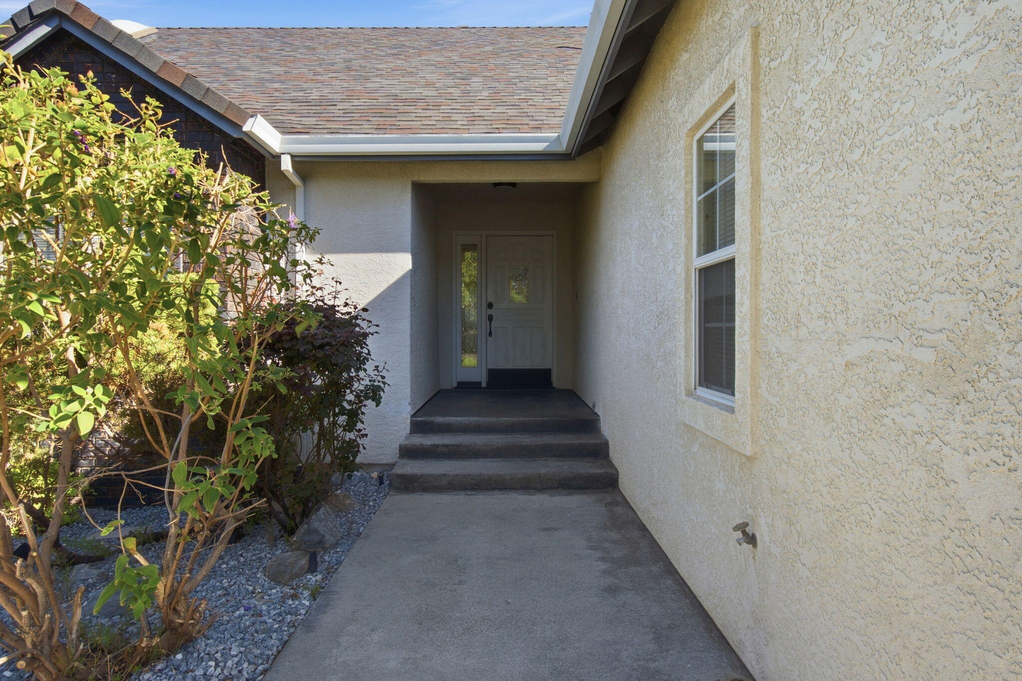 3154 Riesling Path, Redding, CA 96001 — photo 2