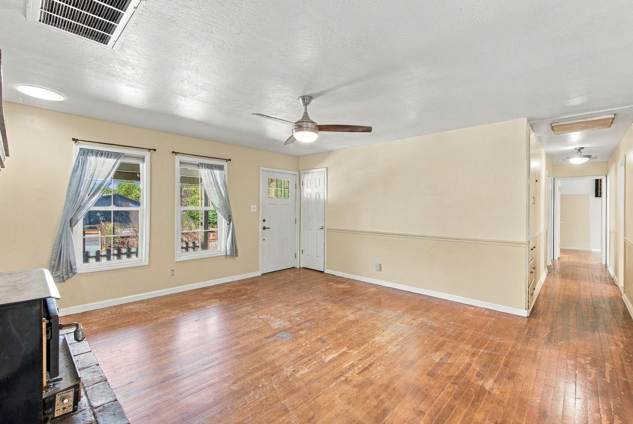 1237 De Moll Drive, Redding, CA 96002 — photo 3