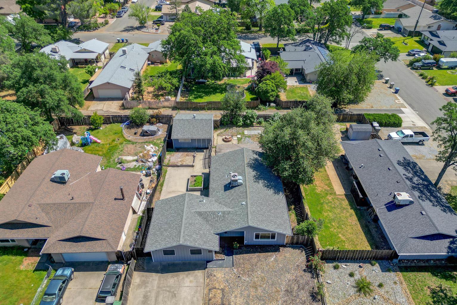 2689 Shasta View Drive — photo