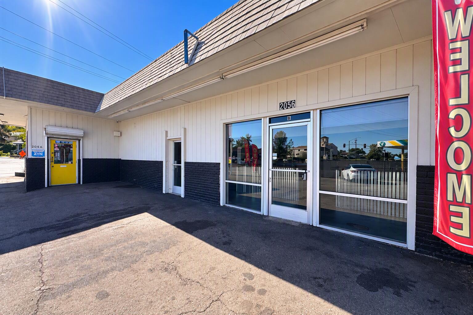 2056 Eureka Way, Suite B — photo