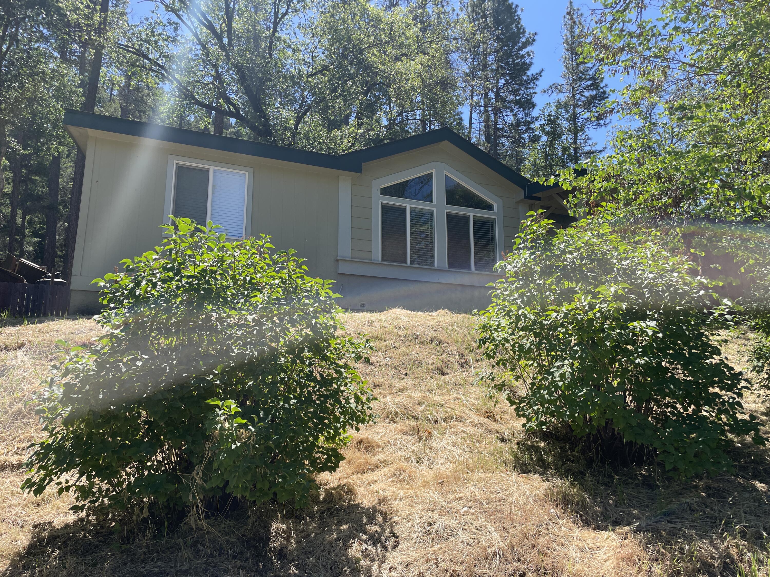 2016 Morgan Hill Road — photo