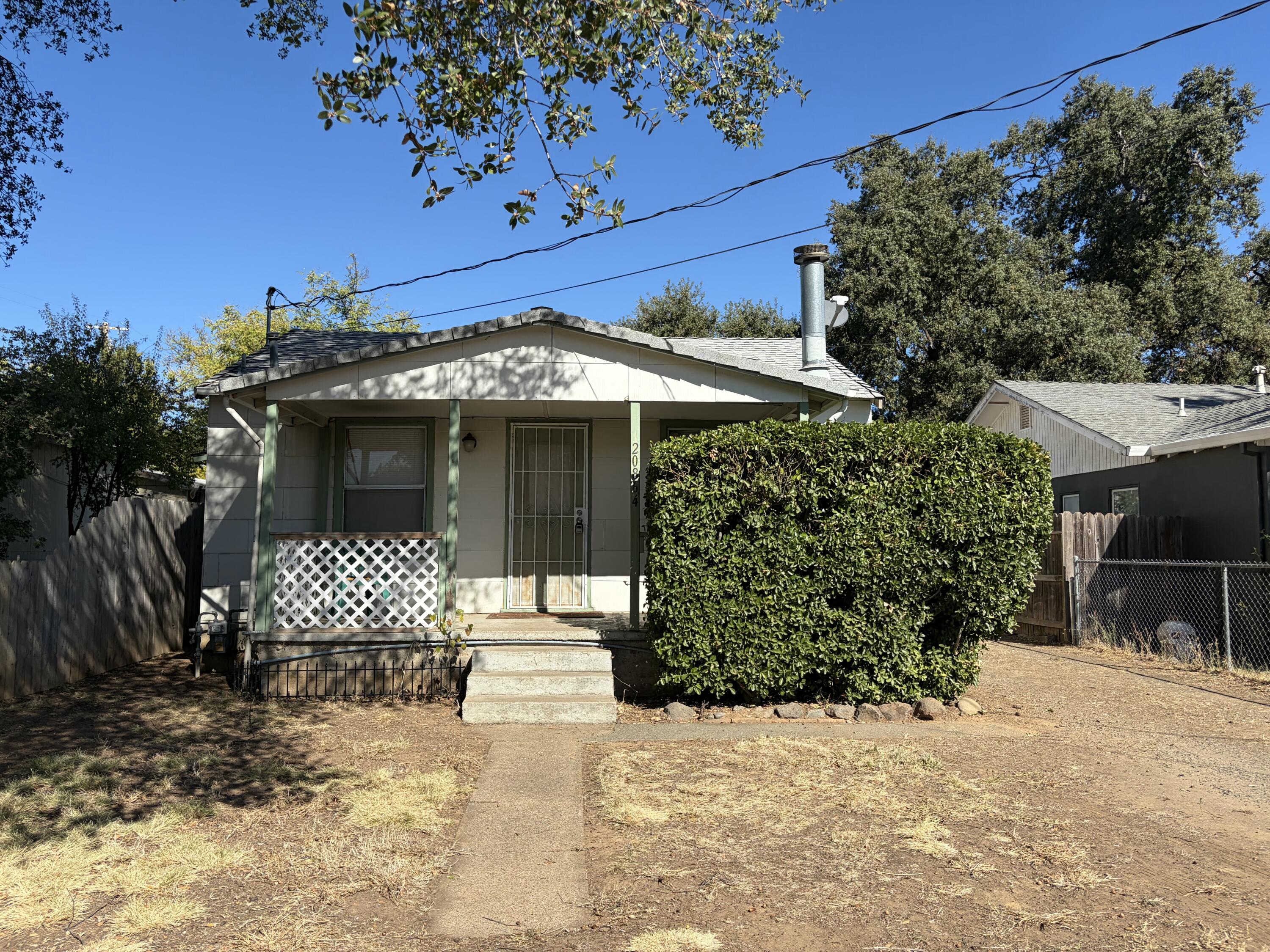 20864 3rd Street — photo
