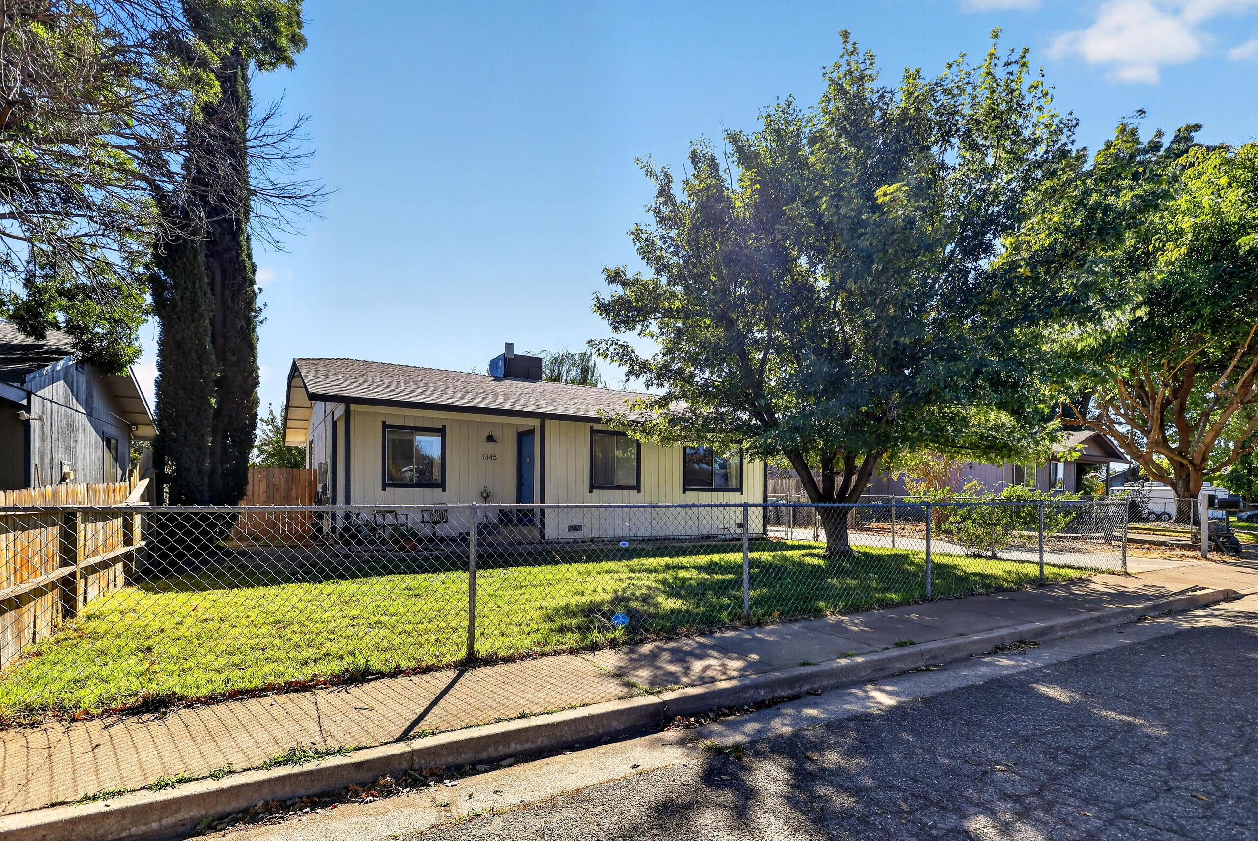 1345 Aloha Street — photo