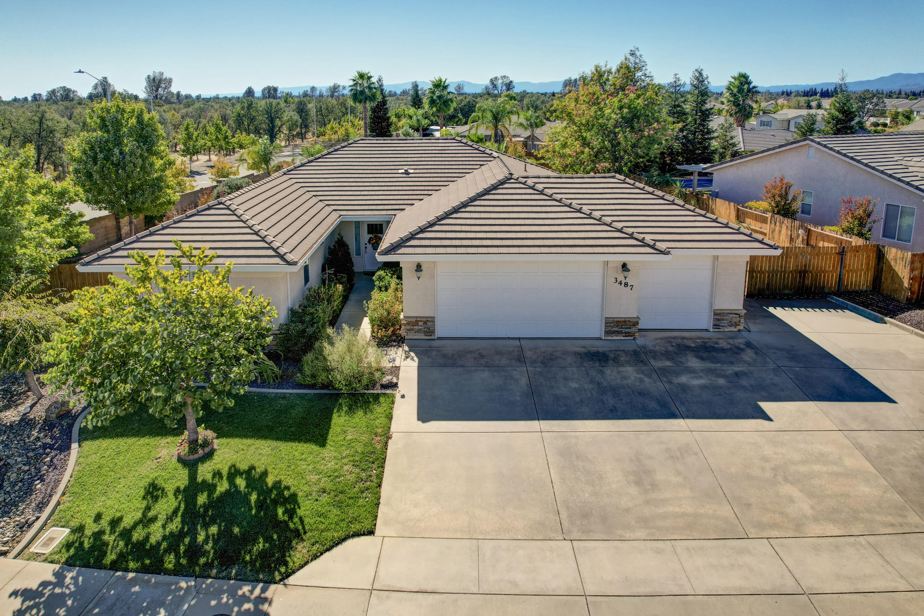 3487 Incline Way — photo