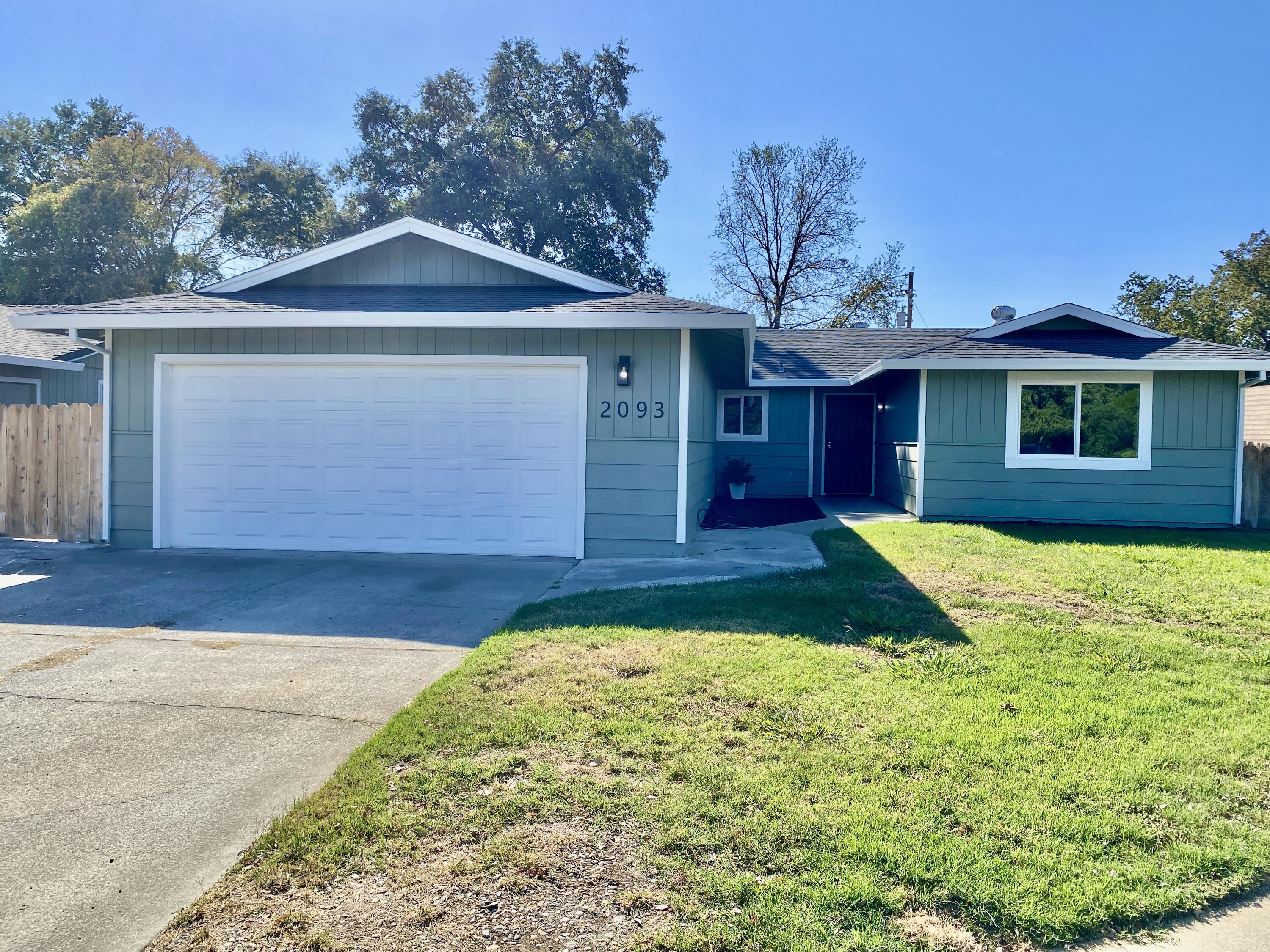 2093 Stonybrook Drive — photo