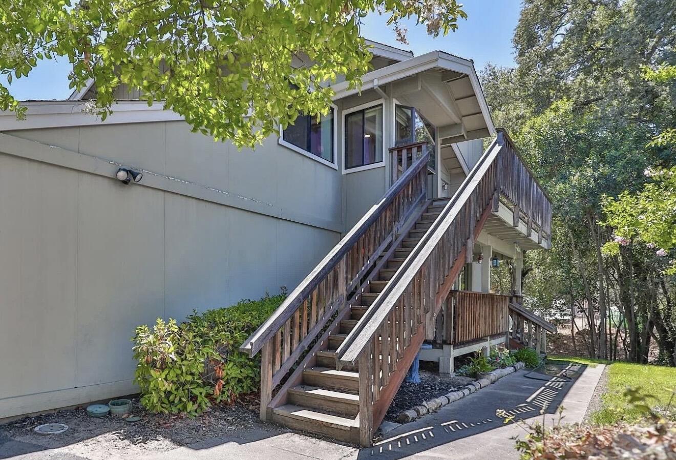 7733 Lauppe Lane, Apt 19 — photo