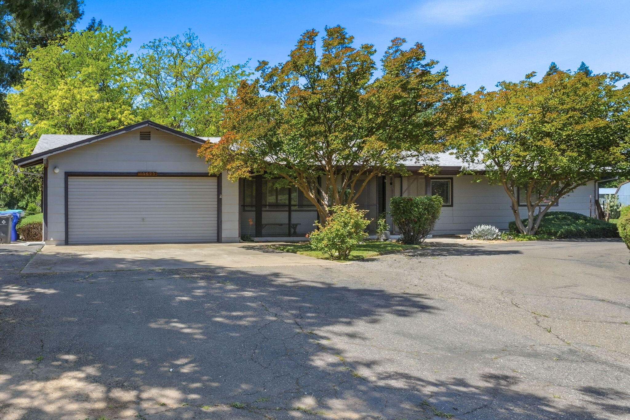 15695 Johnson Road — photo