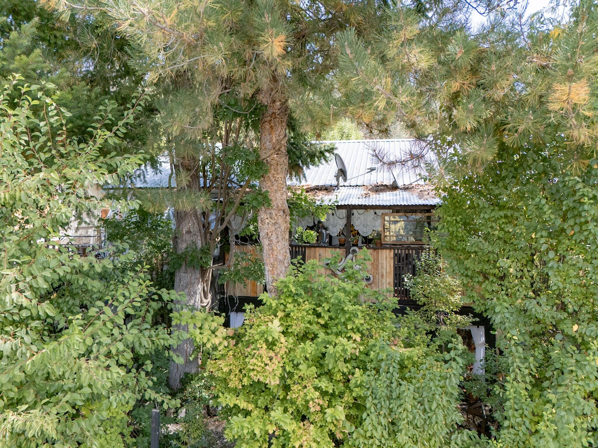 166 Cascade Drive — photo