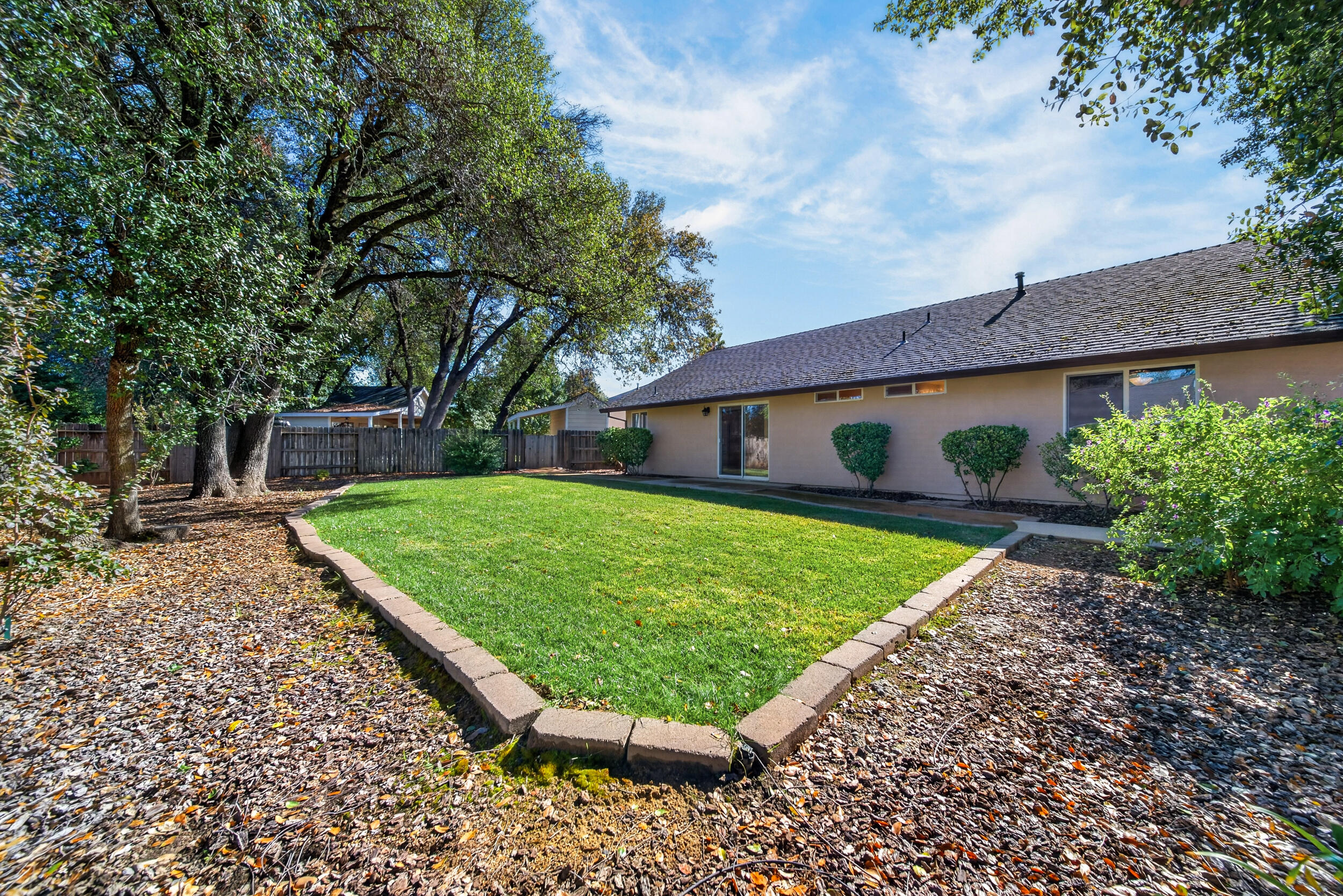 3279 Lawrence Road, Redding, CA 96002 — photo 3