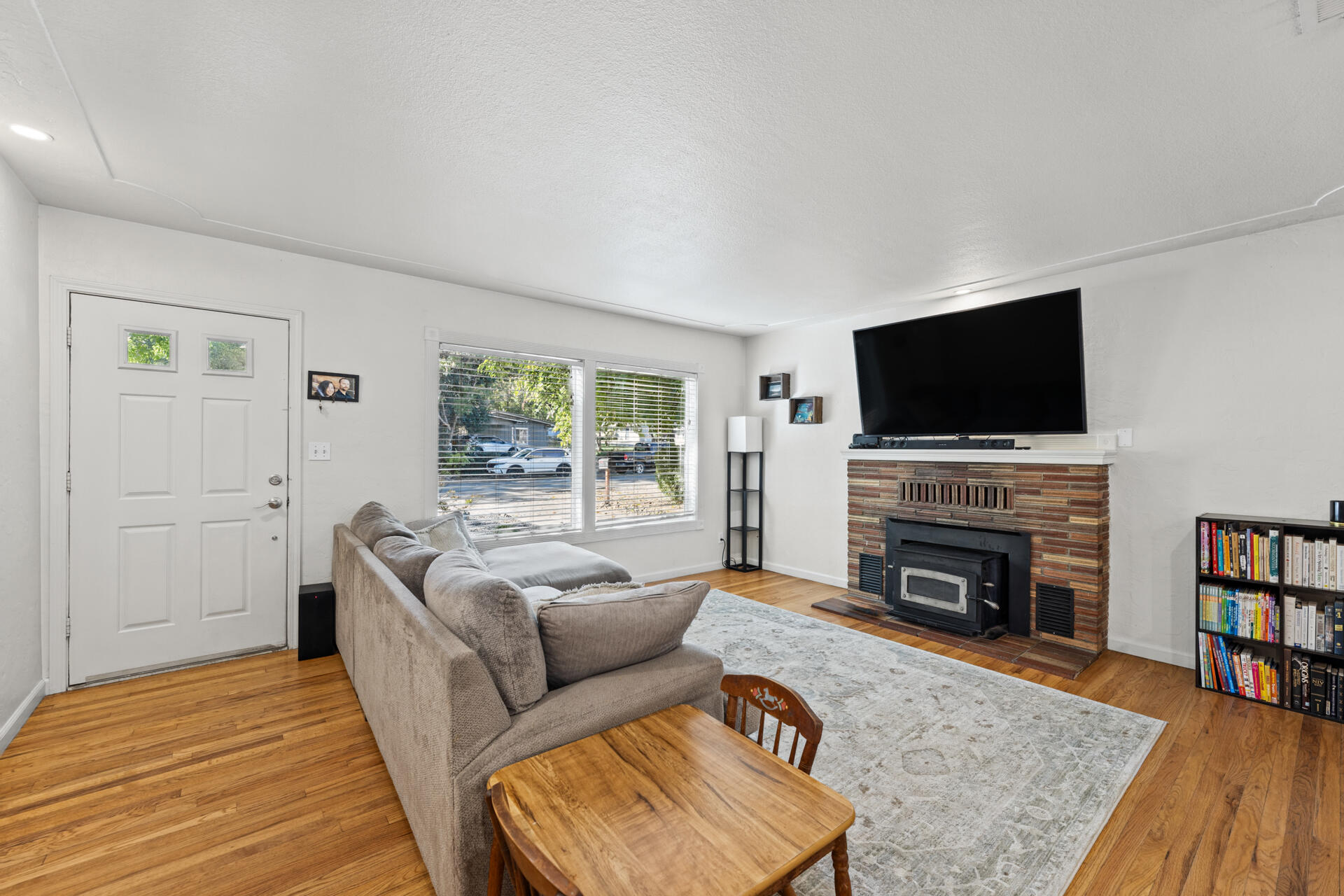 4655 Cedars Road, Redding, CA 96001 — photo 2