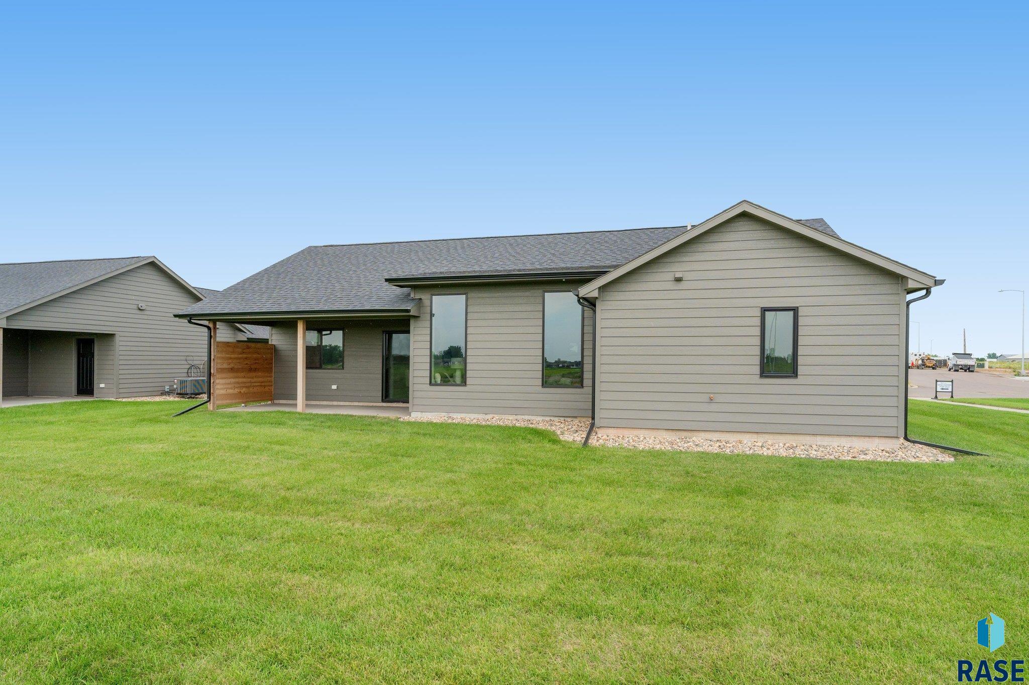 1235 E Wayne Place, Tea, SD 57064 — photo 2