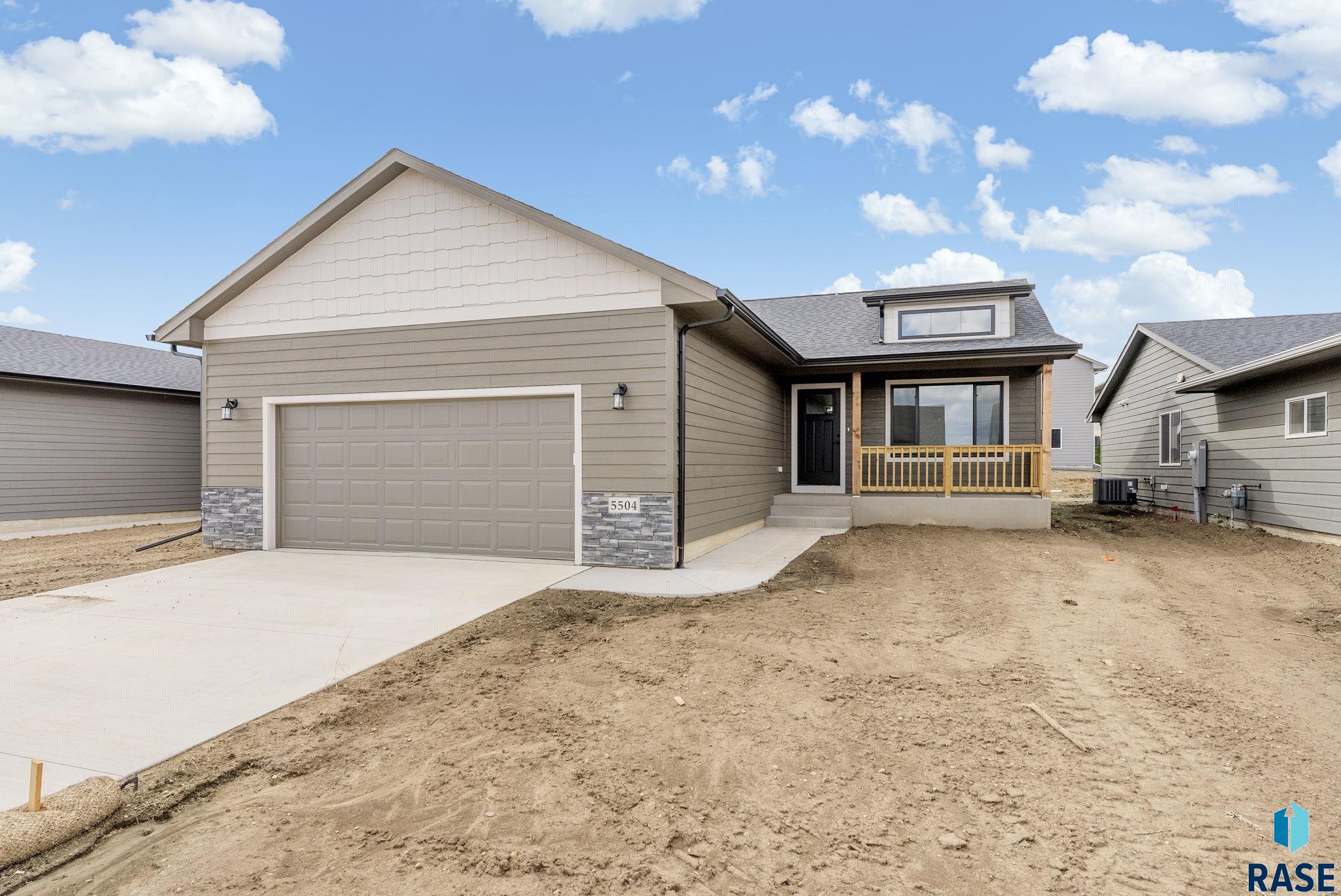 5504 E Brennan Drive — photo