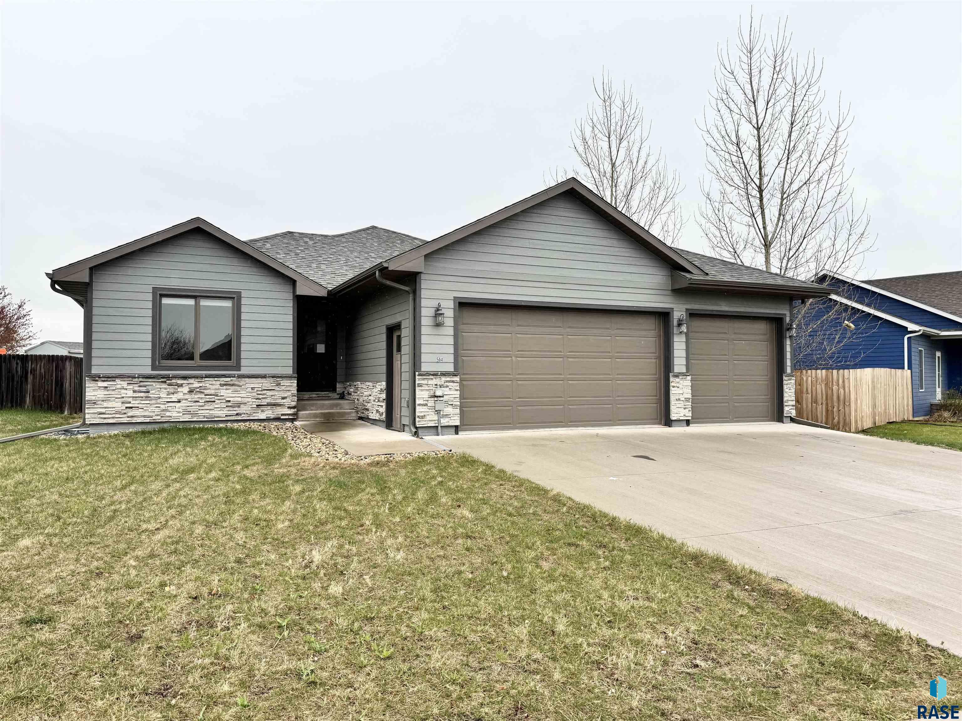 504 Cedar Drive — photo